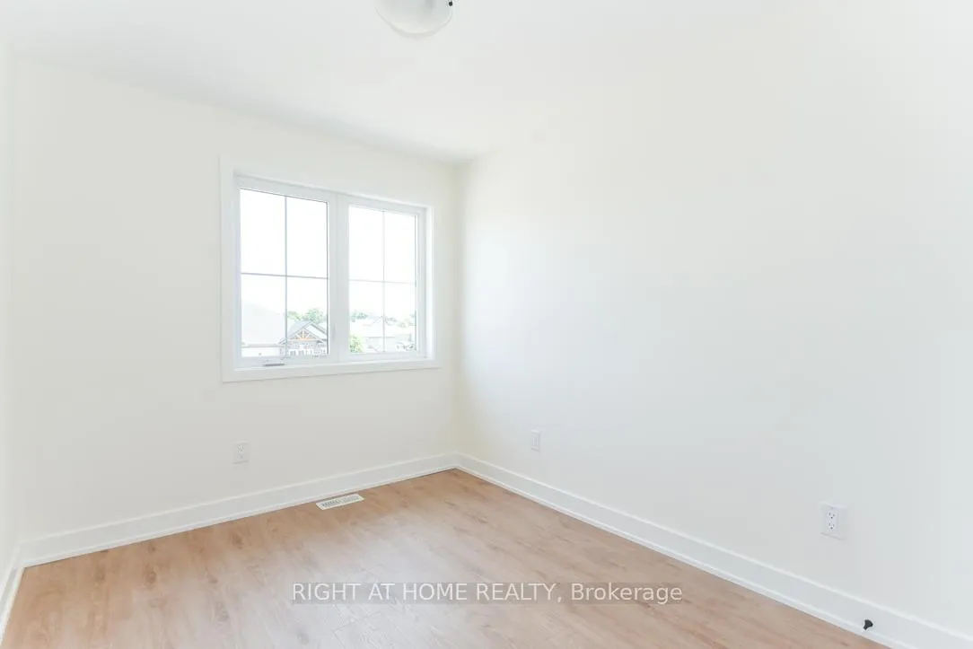 Photo 26 of 75 Whitcomb Crescent, Smiths Falls, Smiths Falls — HOMEH