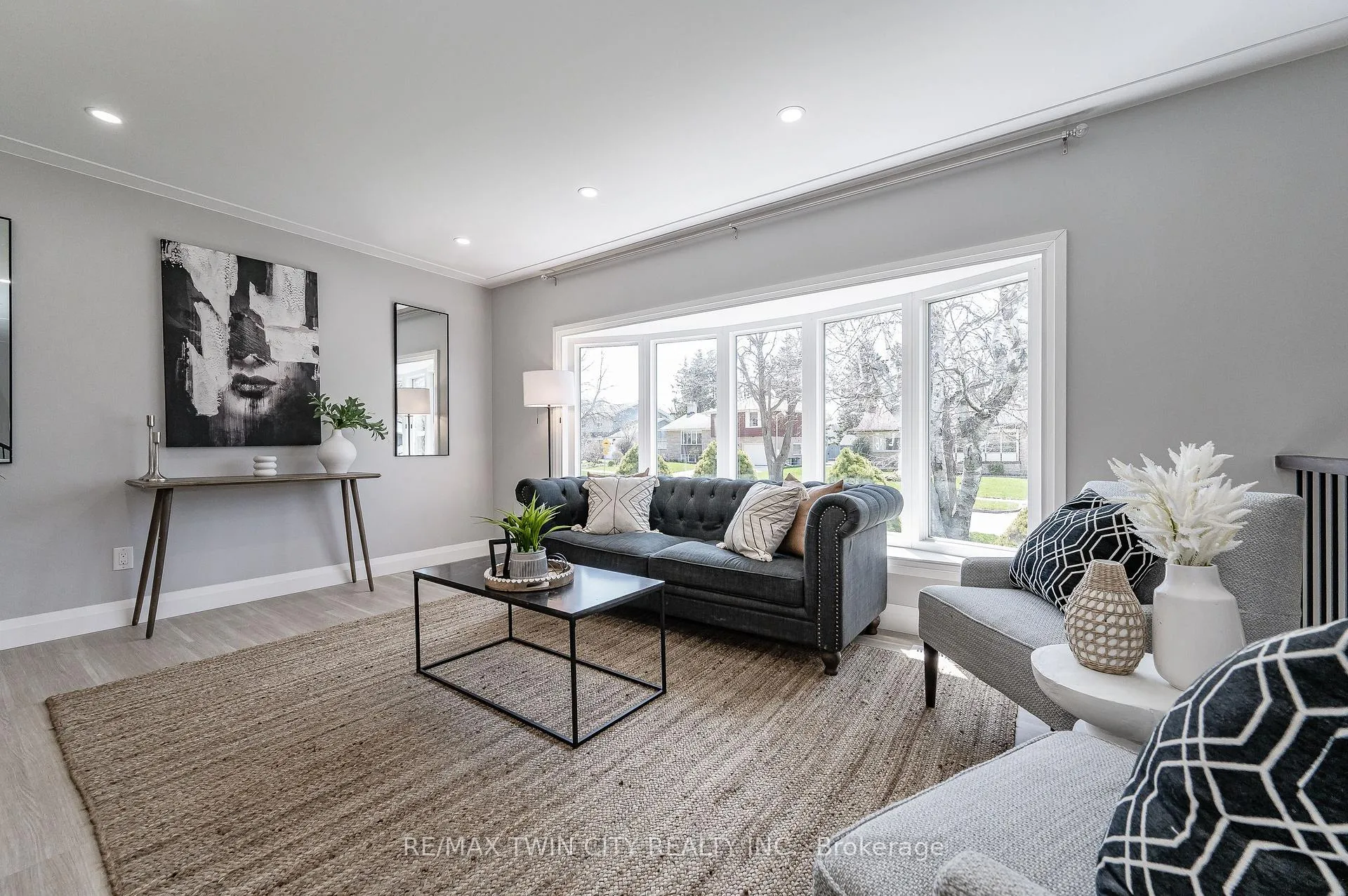 Photo 7 of 34 Bradley Drive, Kitchener, Stanley Park — HOMEH