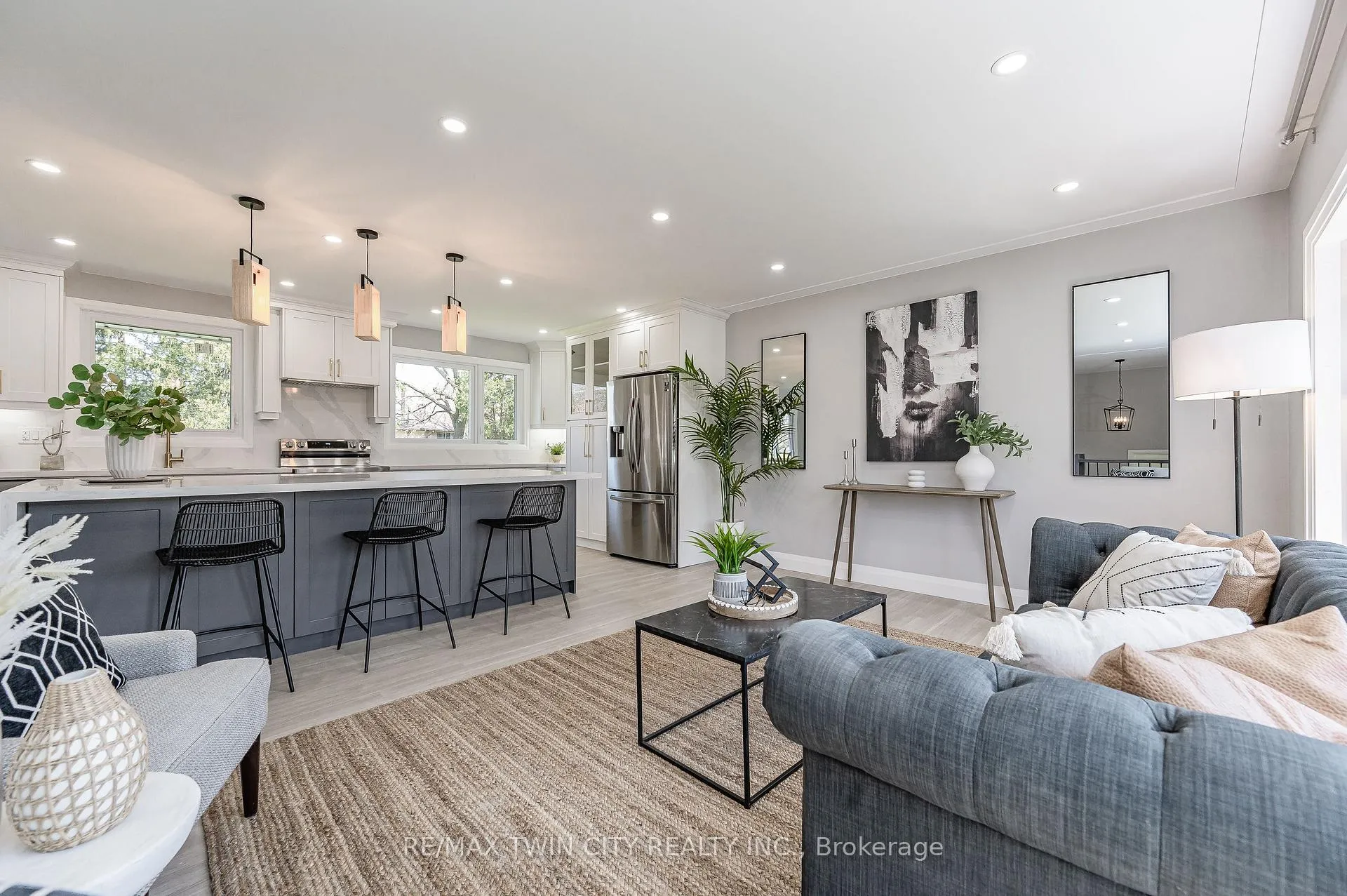 Photo 8 of 34 Bradley Drive, Kitchener, Stanley Park — HOMEH
