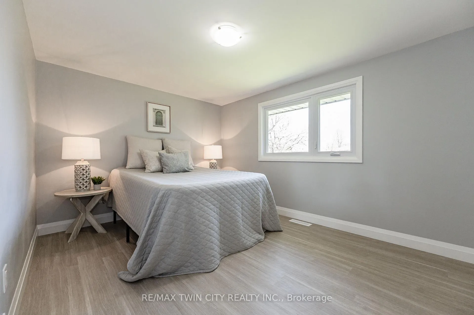 Photo 20 of 34 Bradley Drive, Kitchener, Stanley Park — HOMEH