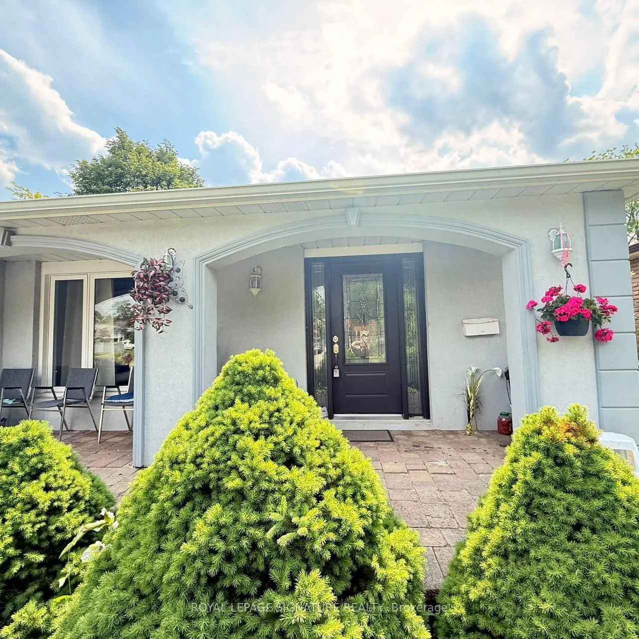 Photo 3 of 117 Romfield Circuit, Markham, Royal Orchard — HOMEH
