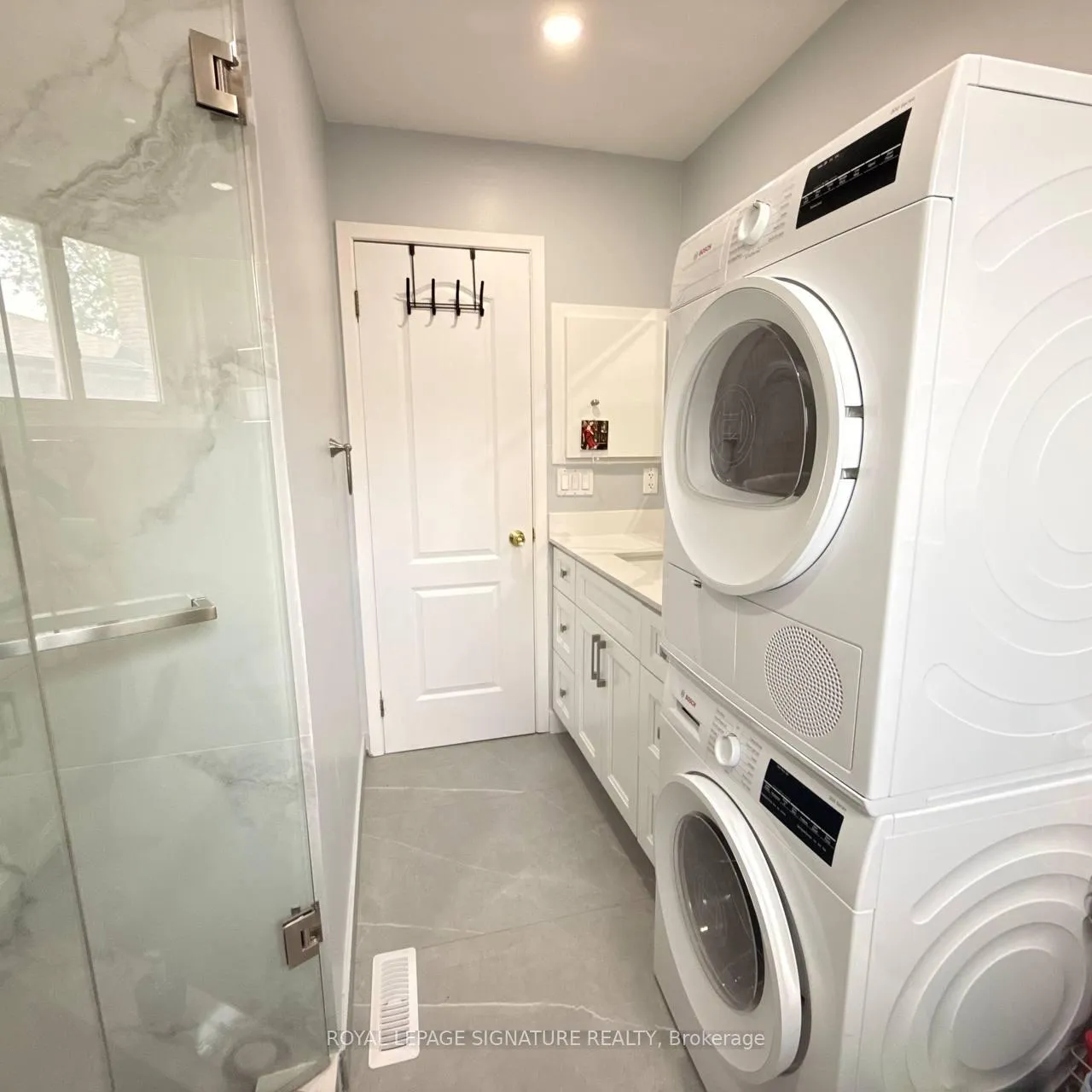 Photo 26 of 117 Romfield Circuit, Markham, Royal Orchard — HOMEH