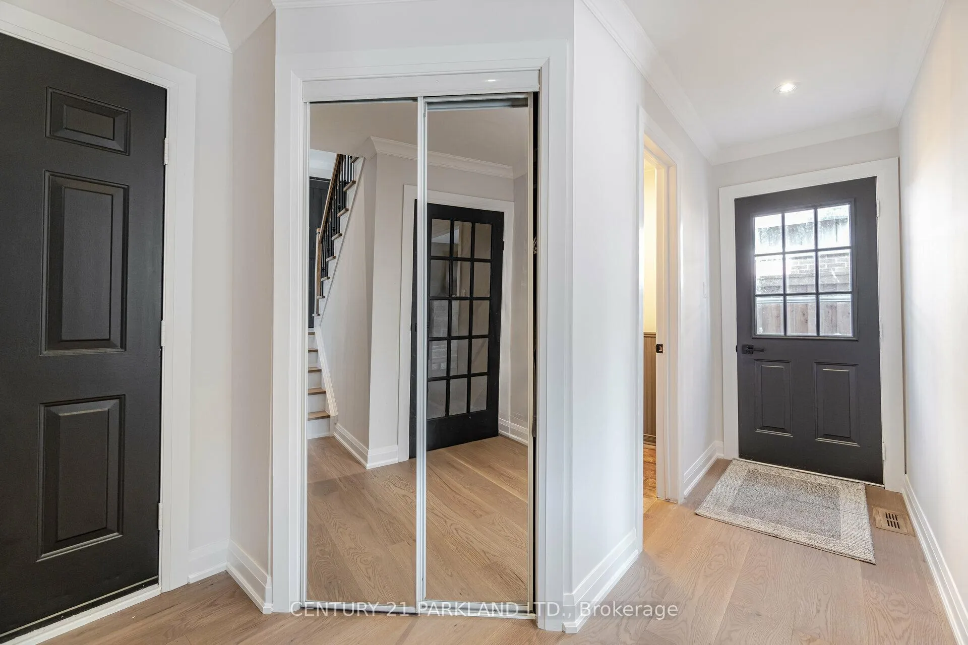 Photo 19 of 21 Heda Court, Whitby, Lynde Creek — HOMEH