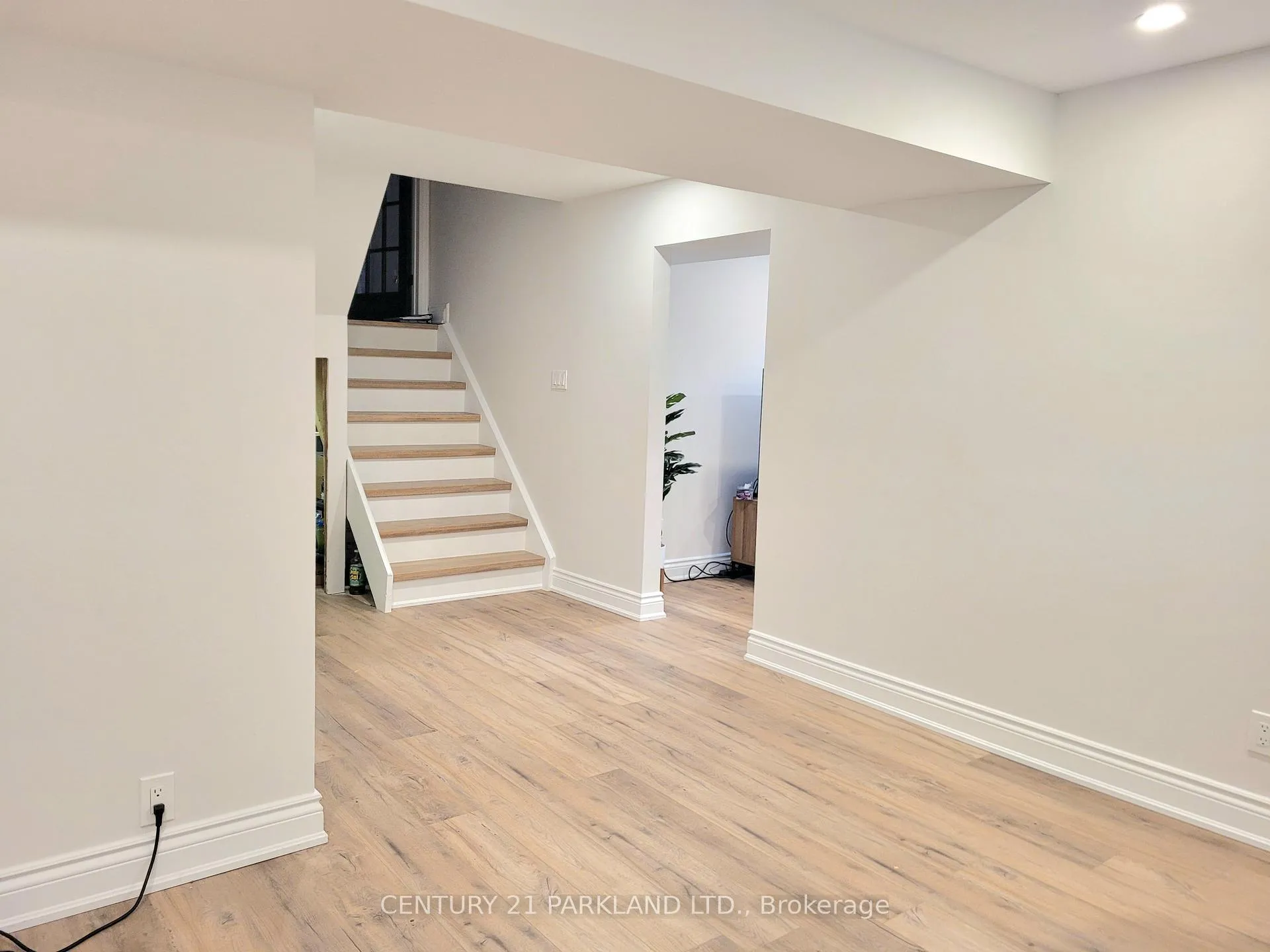 Photo 35 of 21 Heda Court, Whitby, Lynde Creek — HOMEH