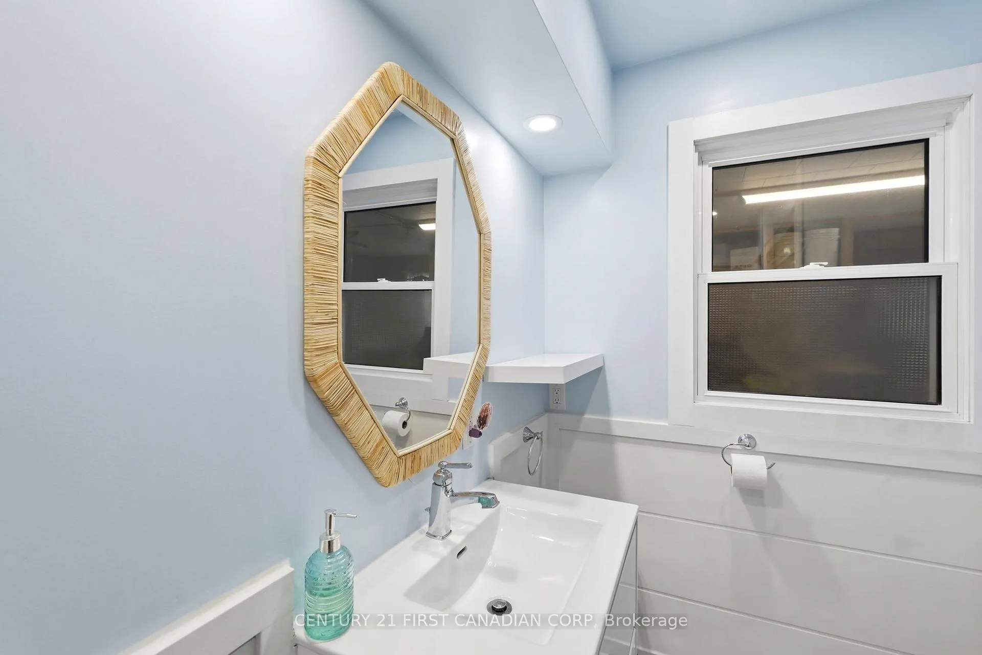Photo 18 of 152 Ellen Street, Chatham-Kent, Blenheim — HOMEH