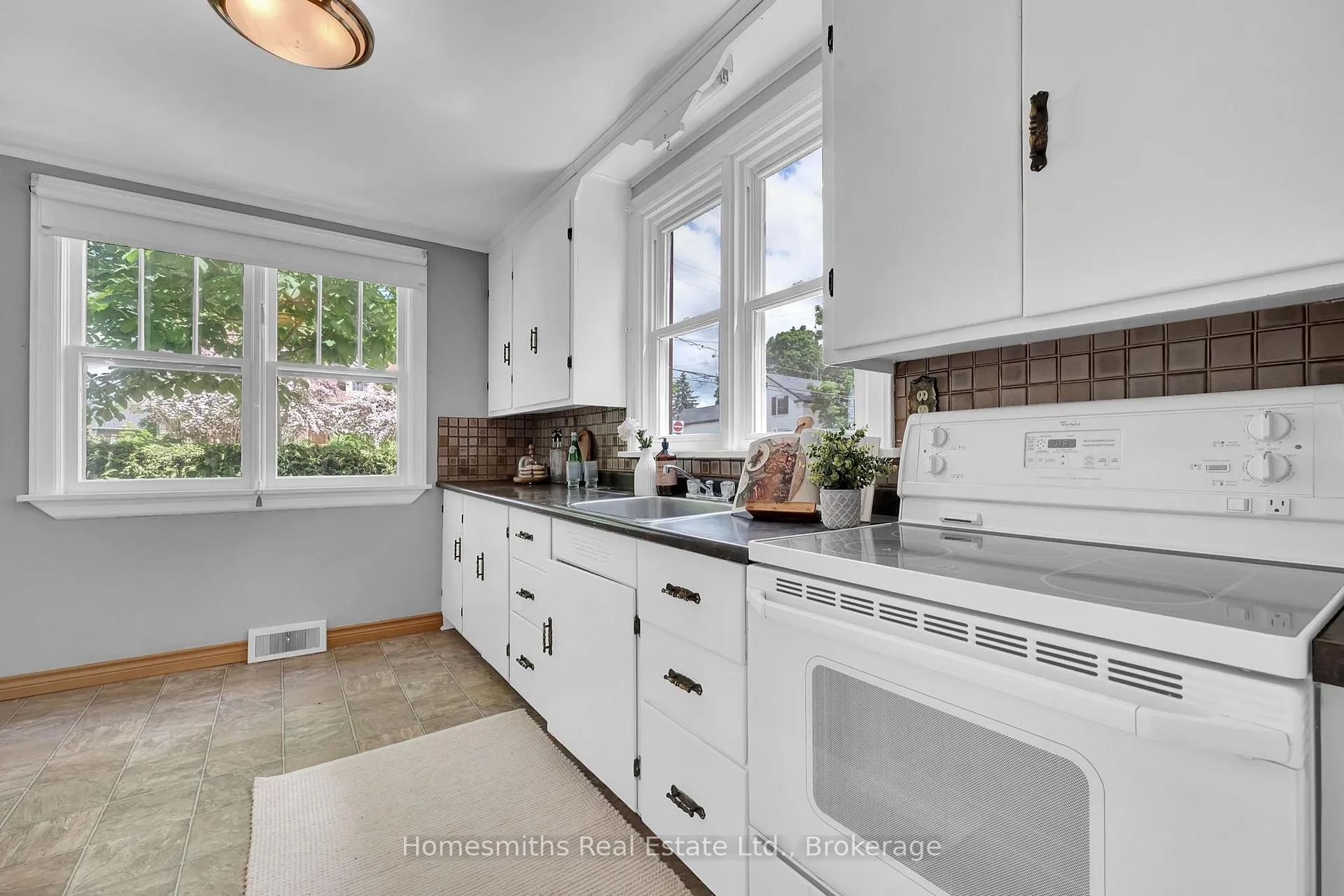 Photo 6 of 5150 Main Street, Clarington, Orono — HOMEH