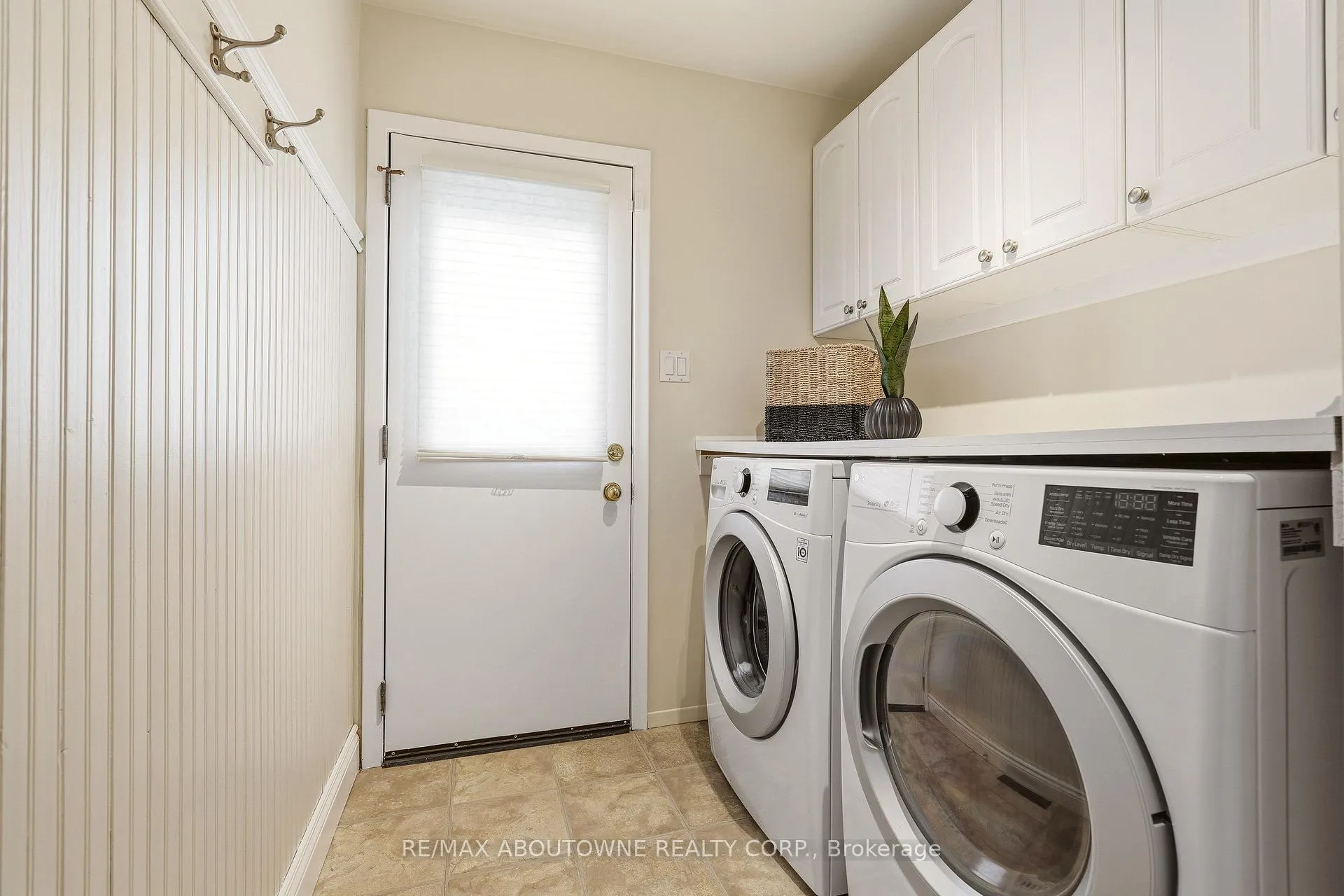 Photo 36 of 849 Syer Drive, Milton, Timberlea — HOMEH