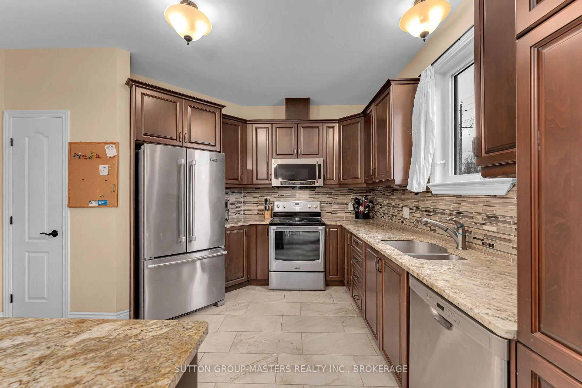 Photo 23 of 317 Nalon Road, Gananoque, Gananoque — HOMEH