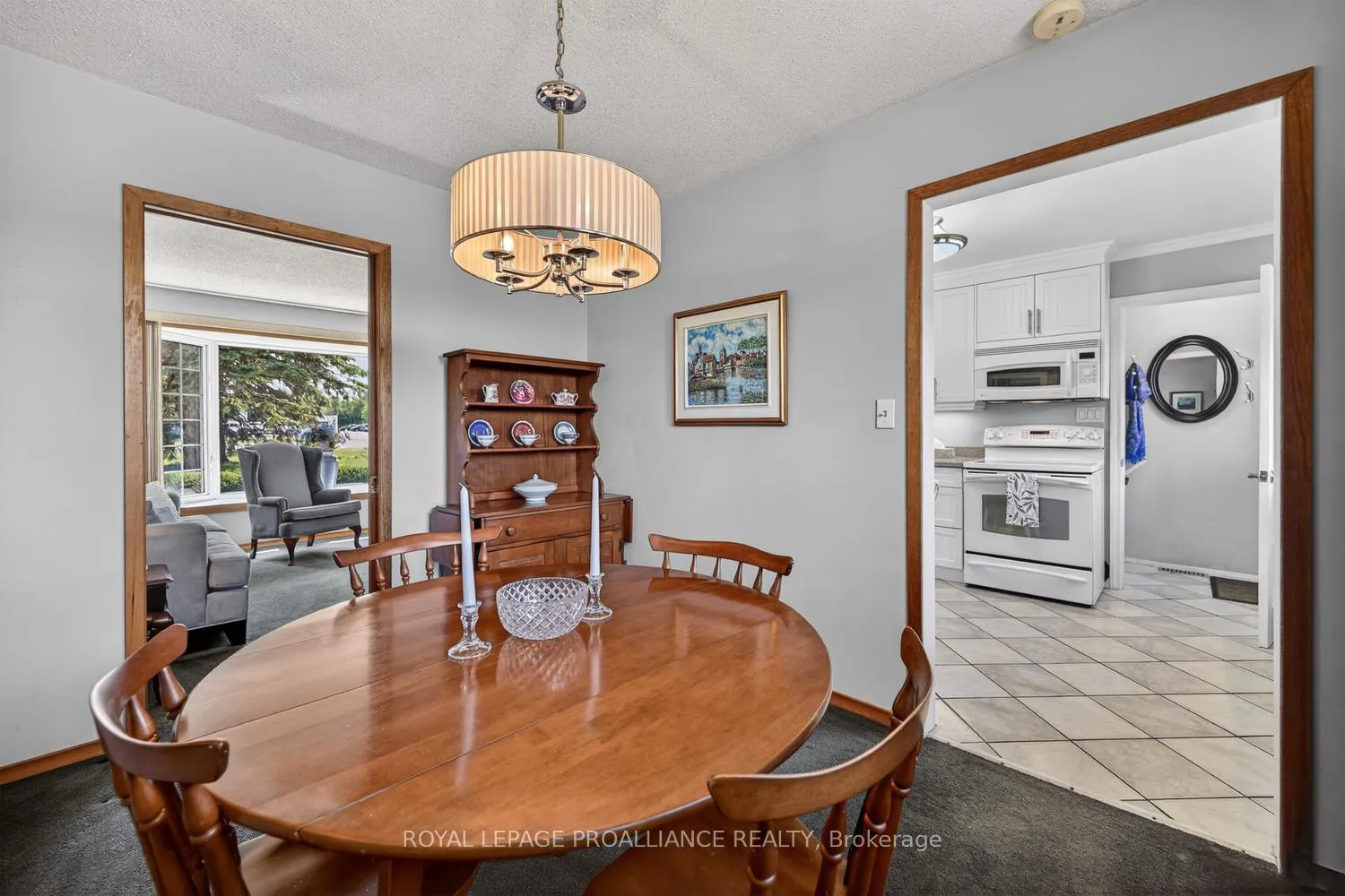 Photo 7 of 733 Stewart Boulevard, Brockville, Brockville — HOMEH