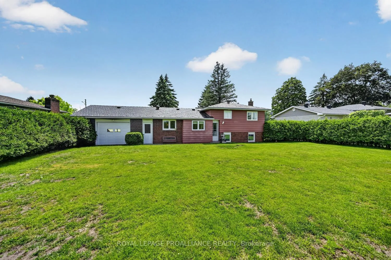 Photo 24 of 733 Stewart Boulevard, Brockville, Brockville — HOMEH