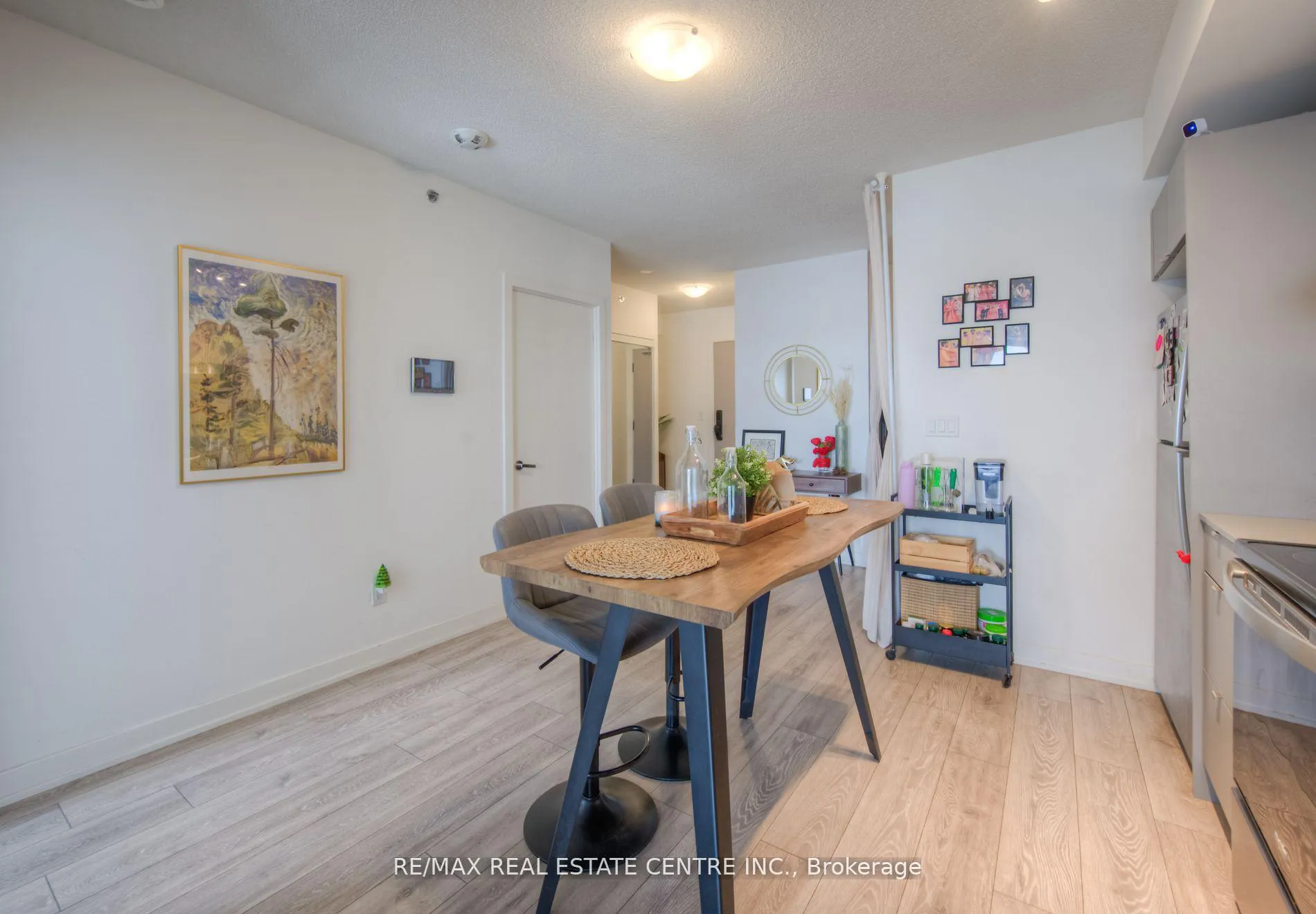 Photo 12 of Unit B310, 3200 Dakota Common Road, Burlington, Alton — HOMEH