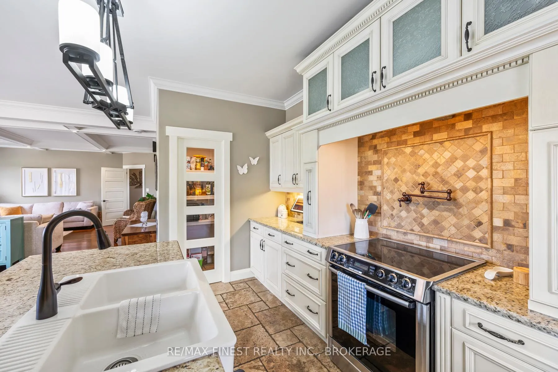 Photo 36 of 1247 Millhaven Road, Loyalist, Lennox and Addington - South — HOMEH