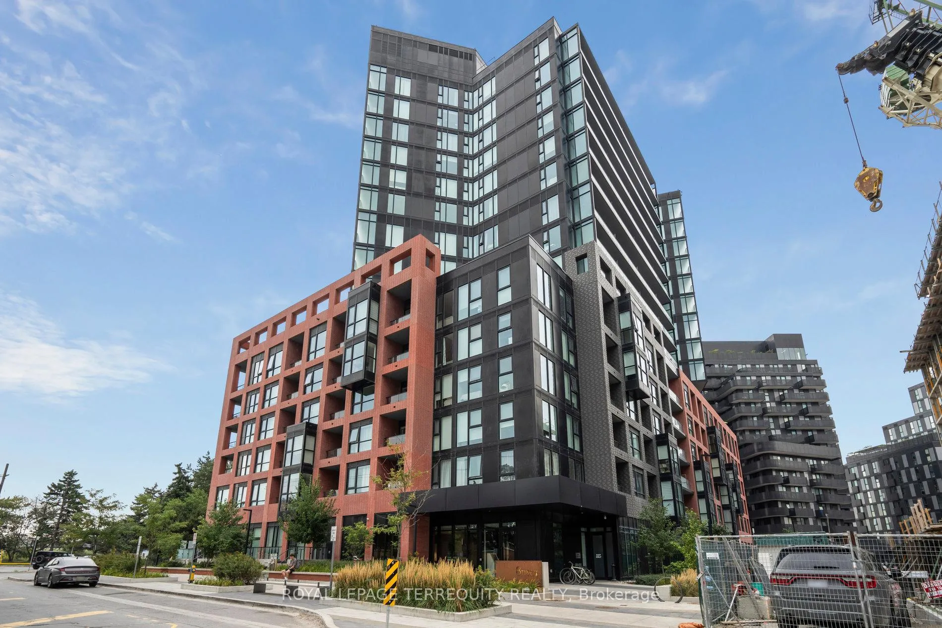 Photo 32 of Unit 809, 8 Tippett Road, North York, Clanton Park — HOMEH