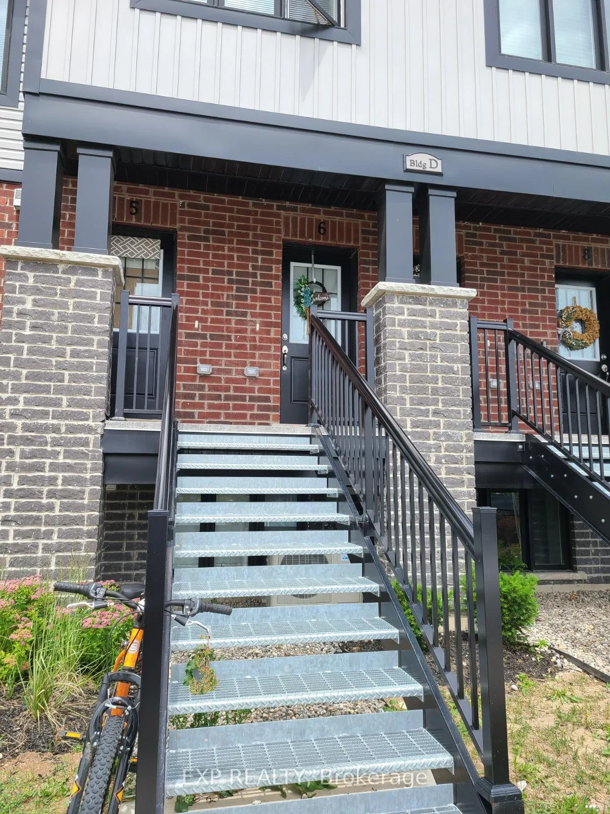 Photo 1 of Unit D6, 160 Rochefort Street, Kitchener, Huron Park — HOMEH