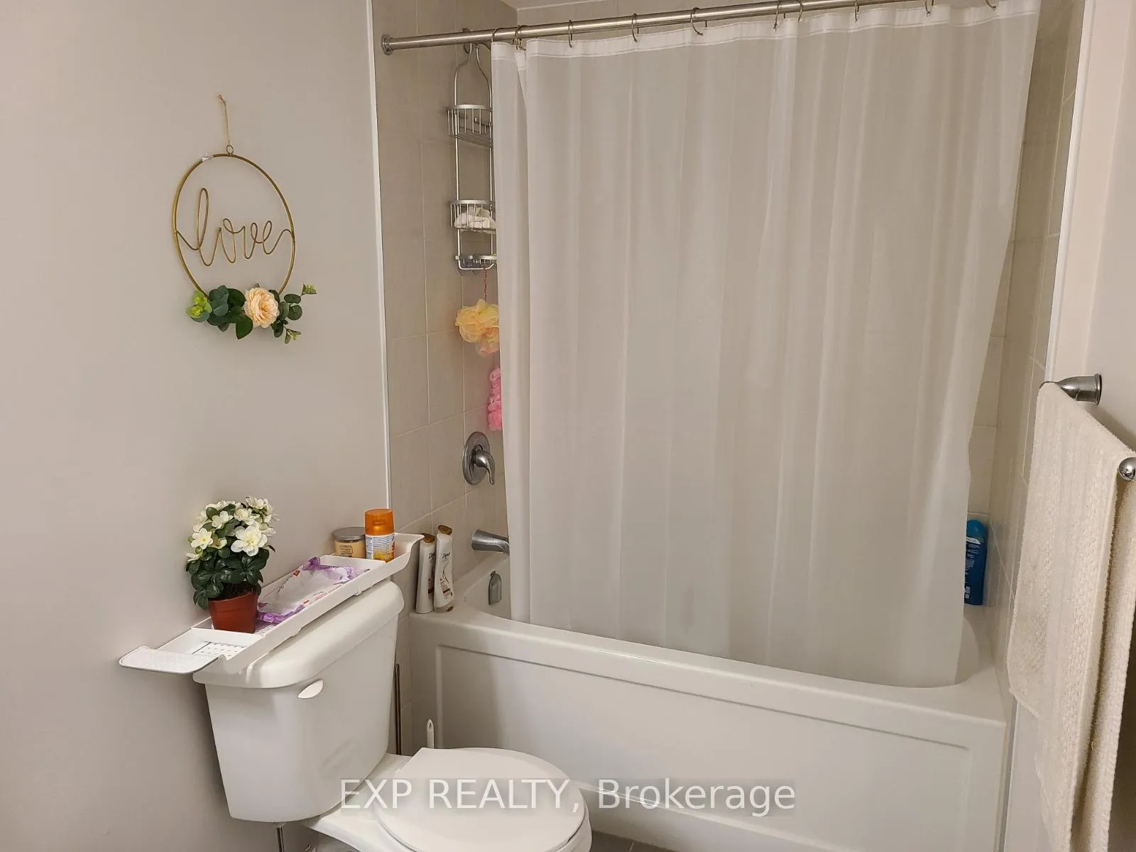 Photo 9 of Unit D6, 160 Rochefort Street, Kitchener, Huron Park — HOMEH