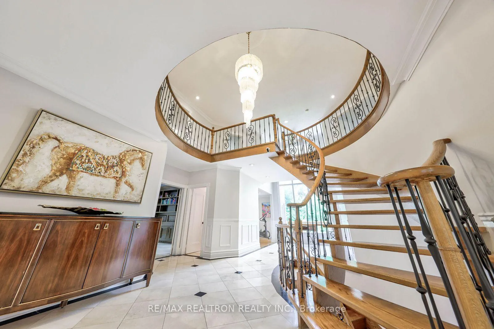 Photo 10 of 92 Proctor Avenue, Markham, Grandview — HOMEH