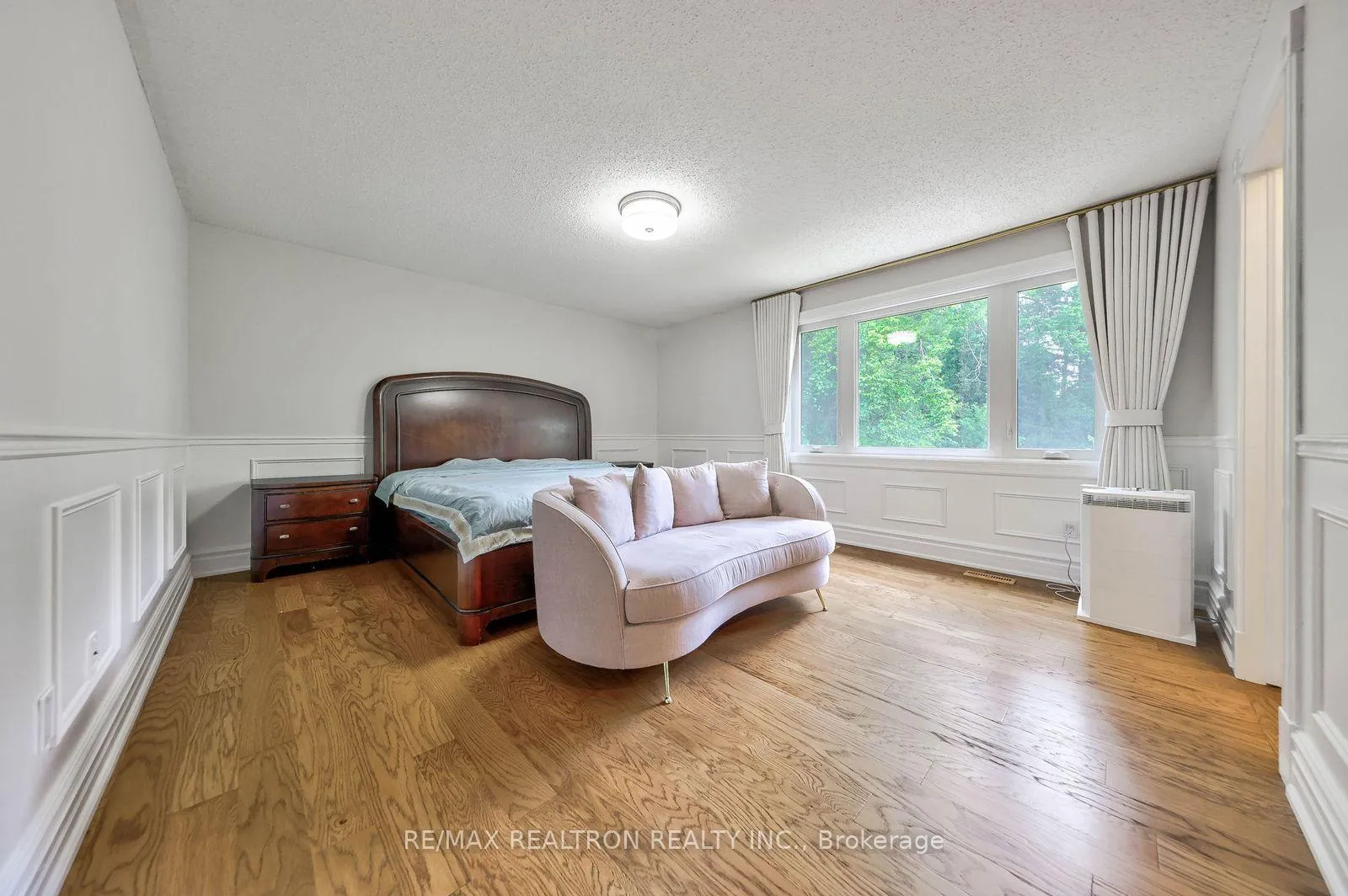 Photo 29 of 92 Proctor Avenue, Markham, Grandview — HOMEH
