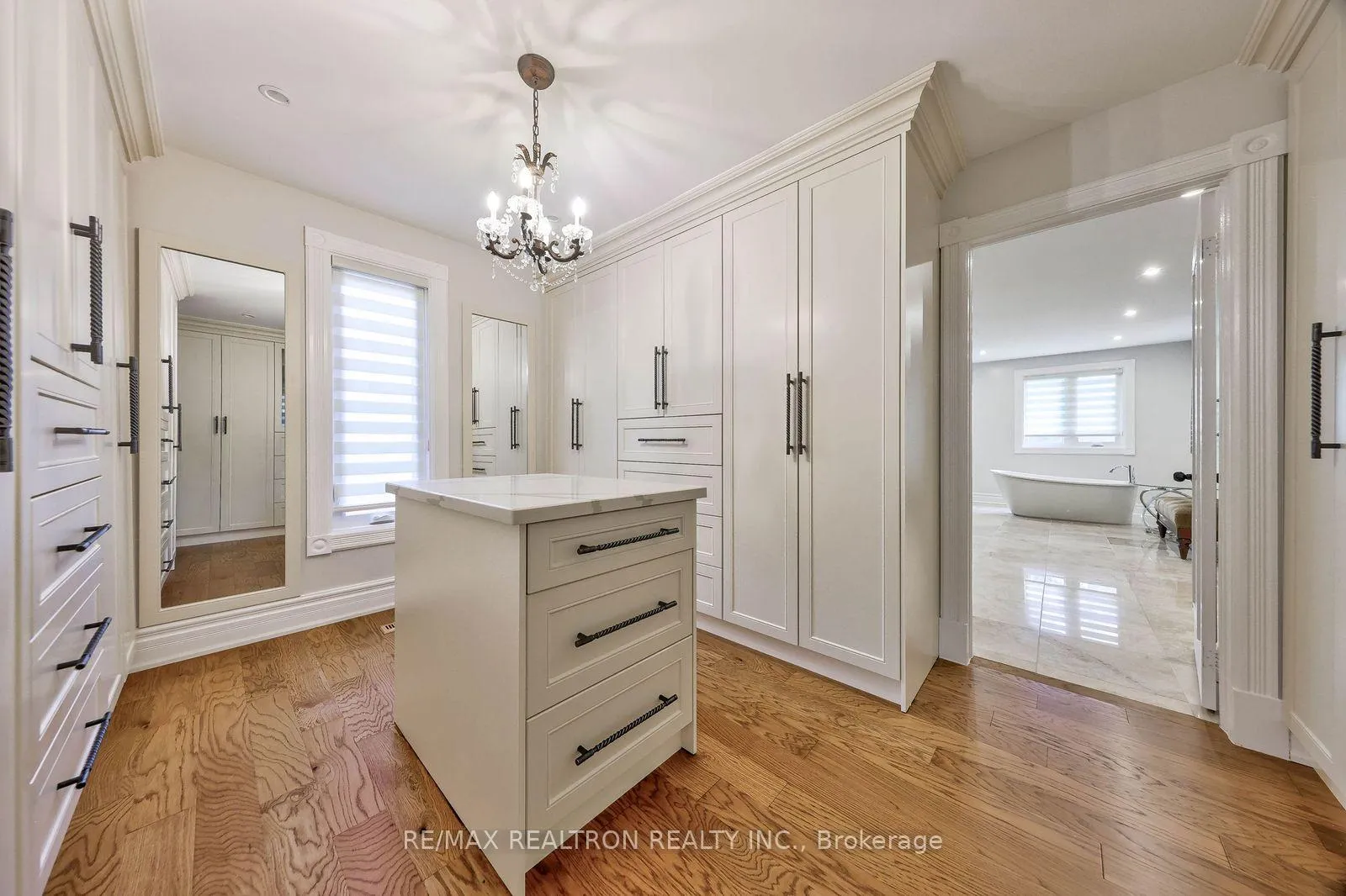 Photo 38 of 92 Proctor Avenue, Markham, Grandview — HOMEH
