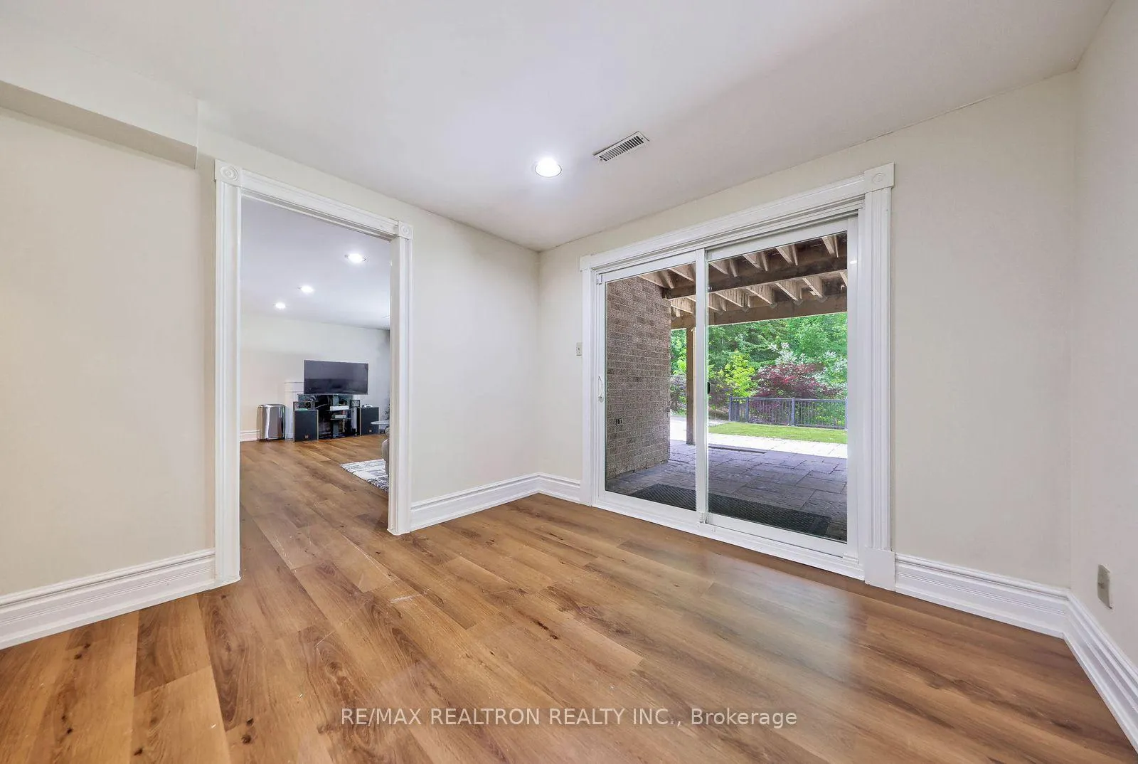 Photo 46 of 92 Proctor Avenue, Markham, Grandview — HOMEH