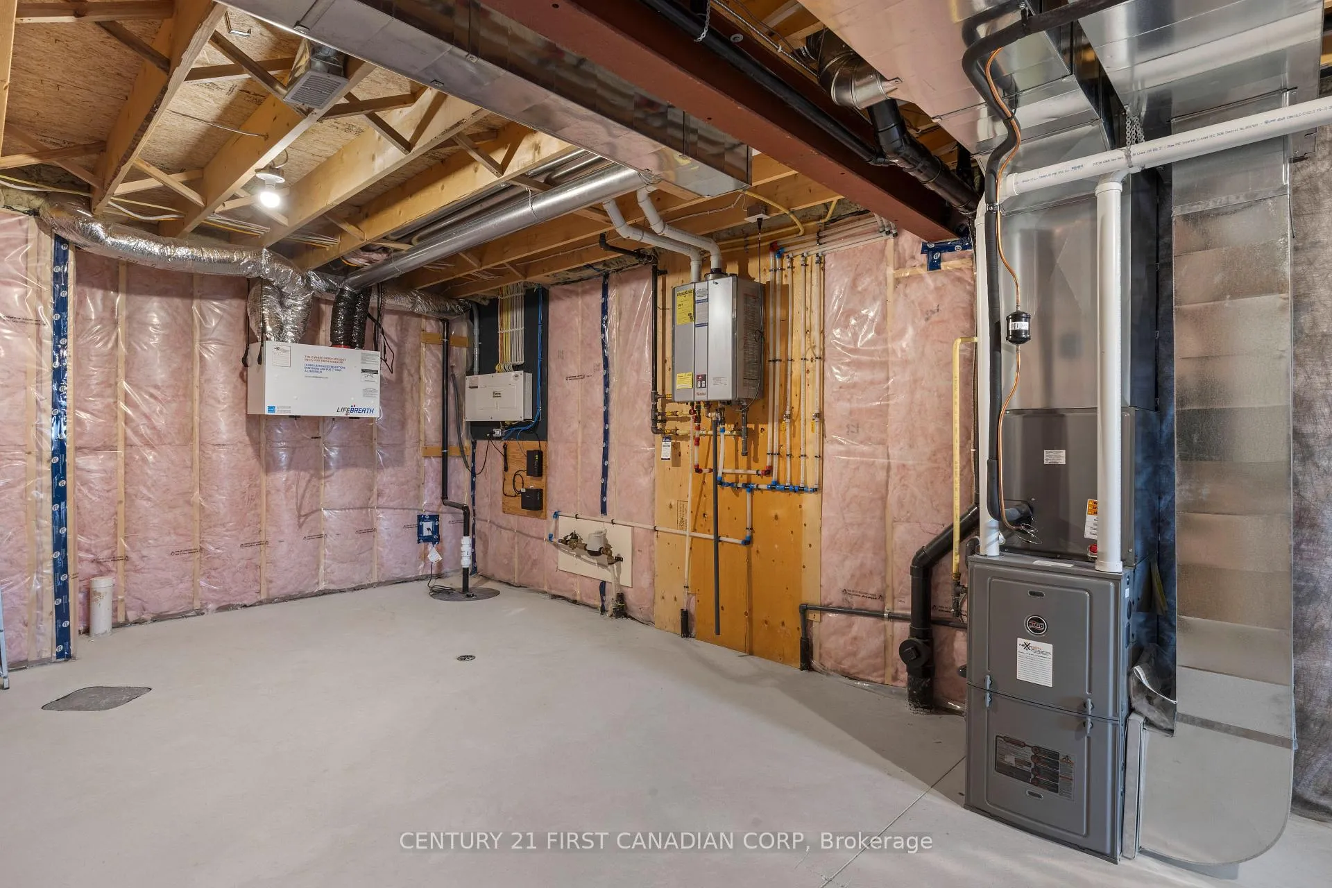 Photo 33 of 100 Rowe Avenue, South Huron, Exeter — HOMEH