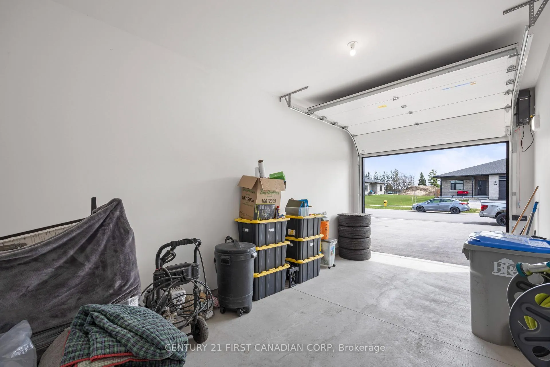 Photo 34 of 100 Rowe Avenue, South Huron, Exeter — HOMEH