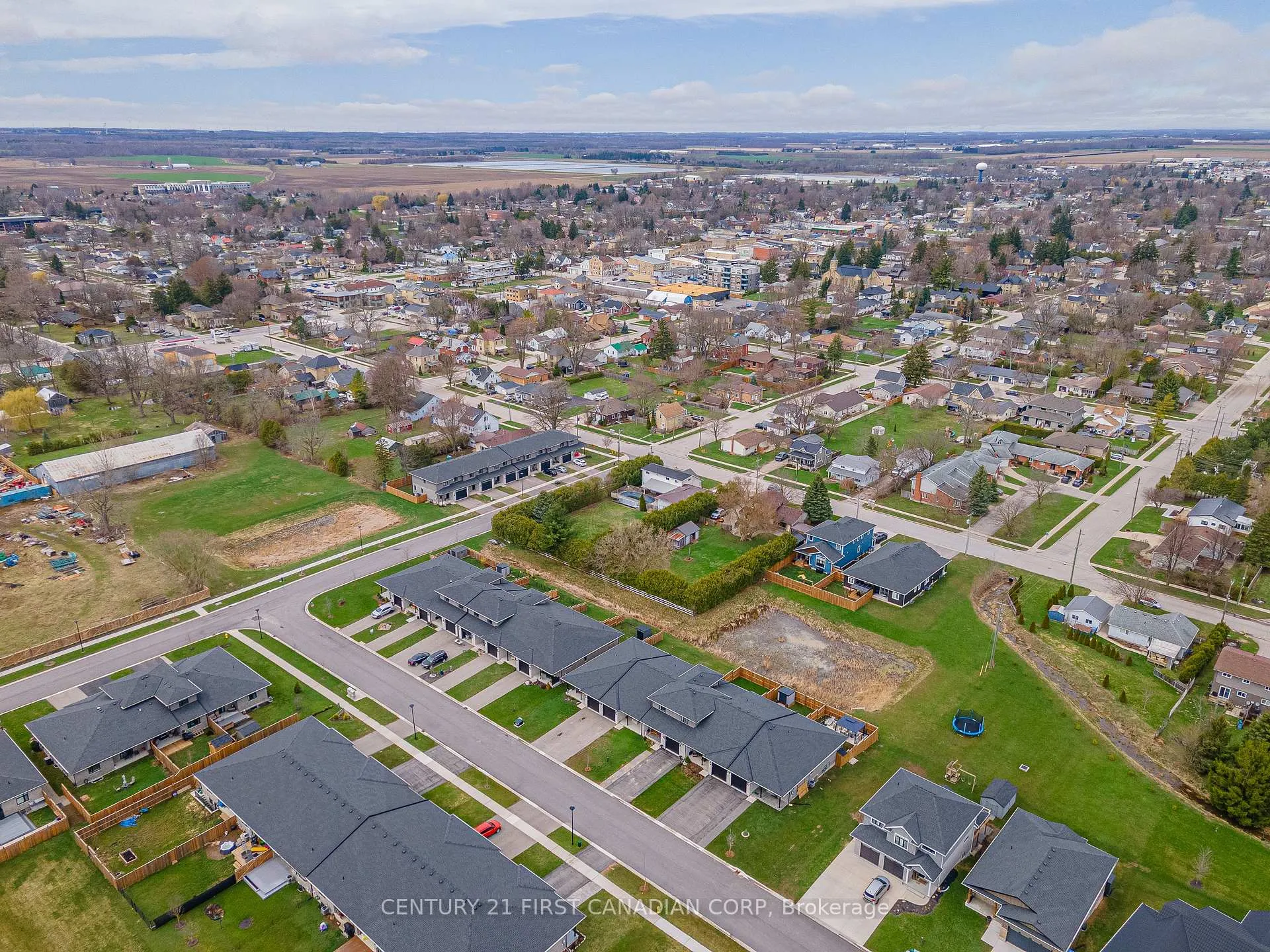 Photo 45 of 100 Rowe Avenue, South Huron, Exeter — HOMEH
