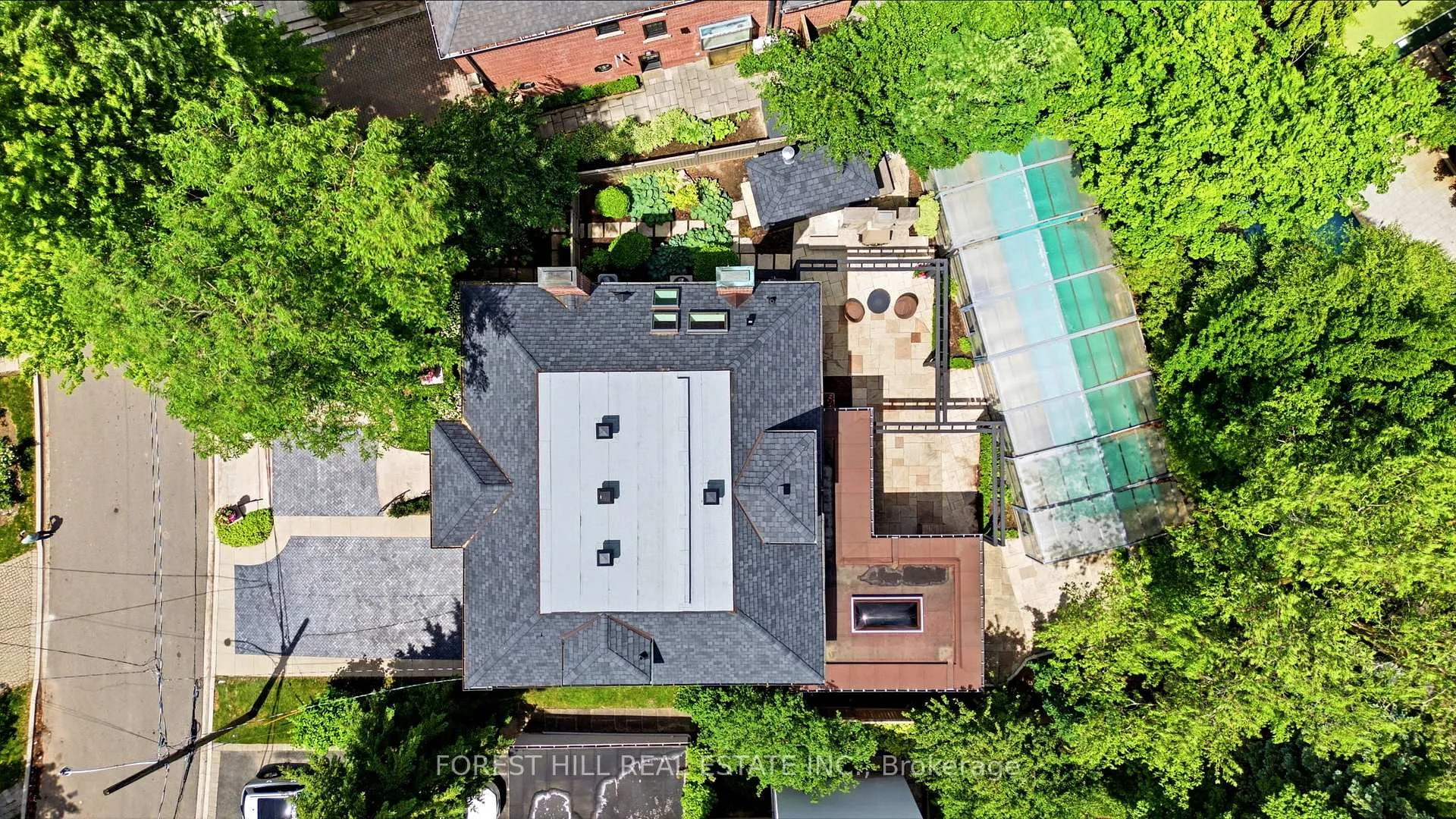 Photo 3 of 4 Ridgewood Road, Toronto, Forest Hill South — HOMEH
