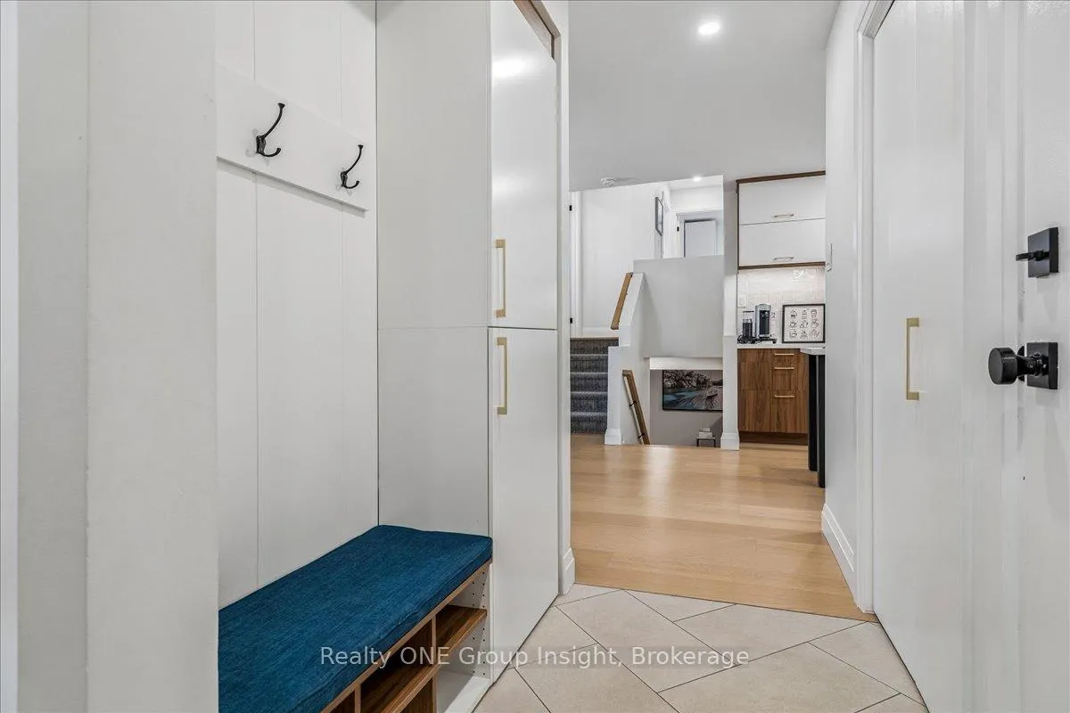 Photo 5 of 13 Salina Place, Hamilton, Stoney Creek — HOMEH