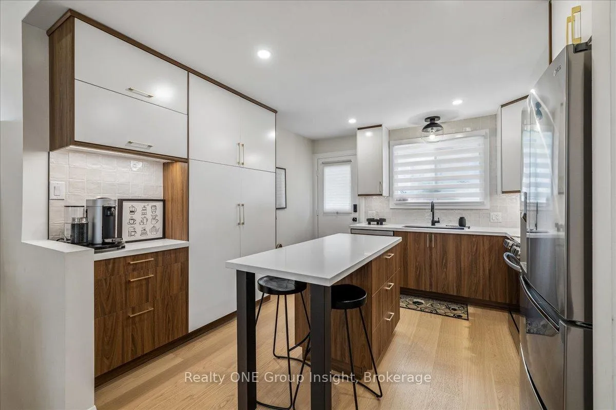Photo 16 of 13 Salina Place, Hamilton, Stoney Creek — HOMEH