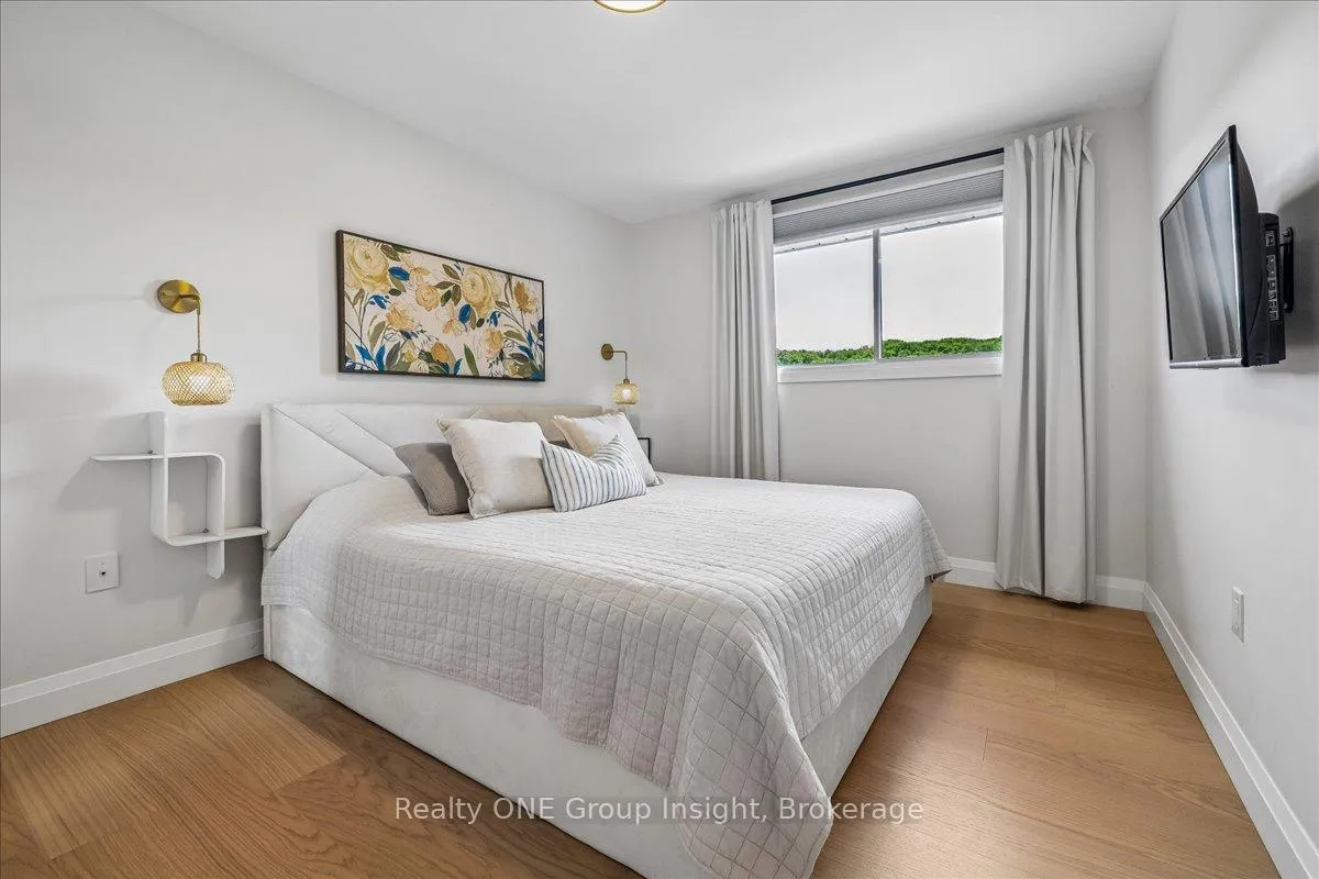 Photo 20 of 13 Salina Place, Hamilton, Stoney Creek — HOMEH