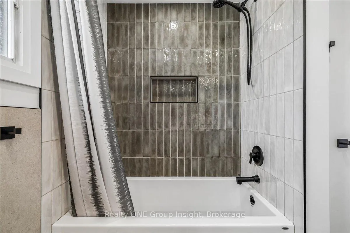 Photo 27 of 13 Salina Place, Hamilton, Stoney Creek — HOMEH