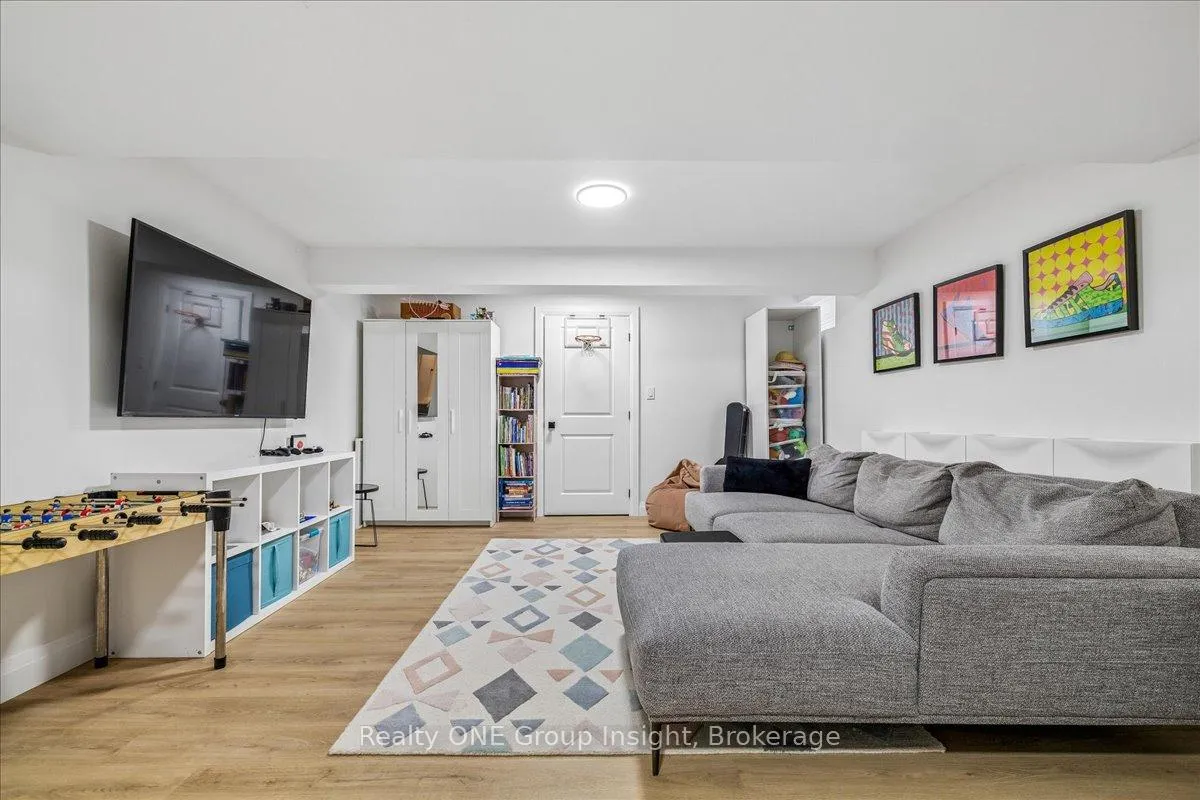 Photo 36 of 13 Salina Place, Hamilton, Stoney Creek — HOMEH