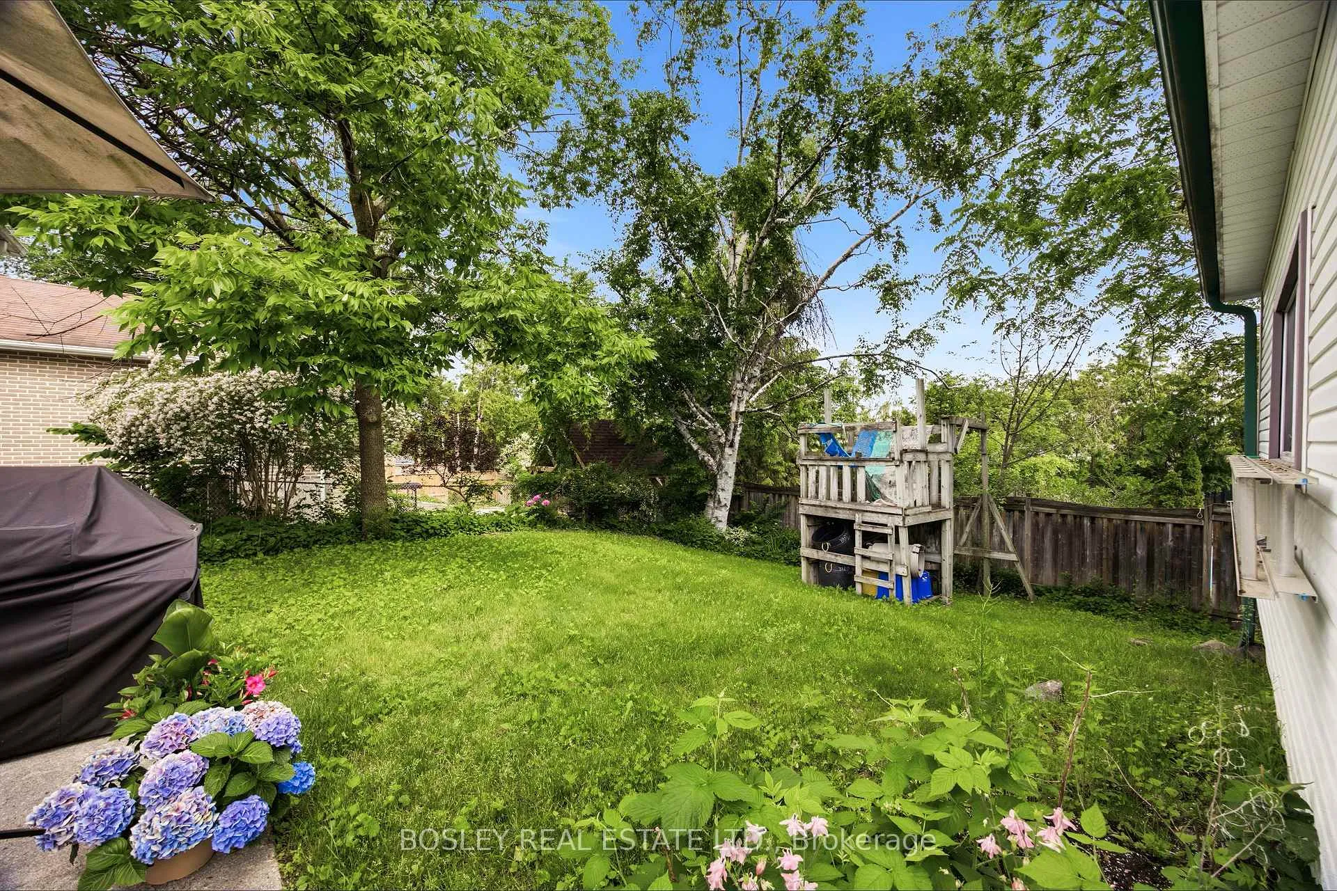 Photo 38 of 16 Steel Street, Barrie, Grove East — HOMEH