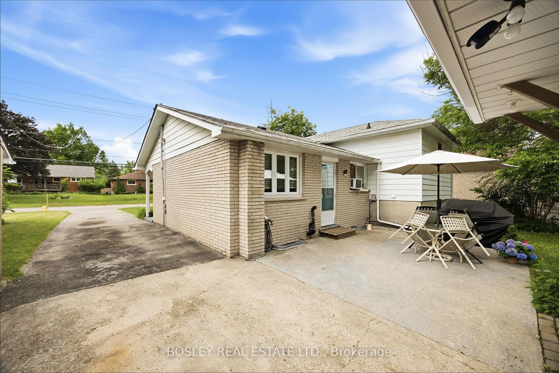 Photo 43 of 16 Steel Street, Barrie, Grove East — HOMEH
