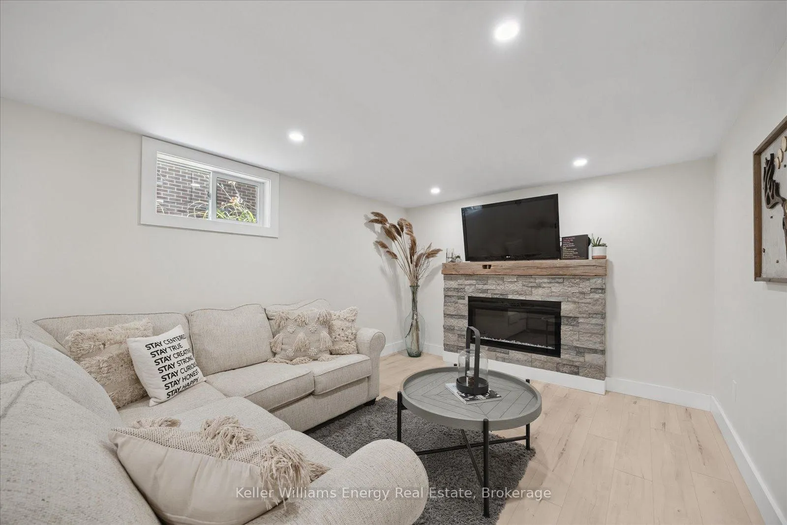 Photo 20 of 19 Ralston Drive, Port Hope — HOMEH