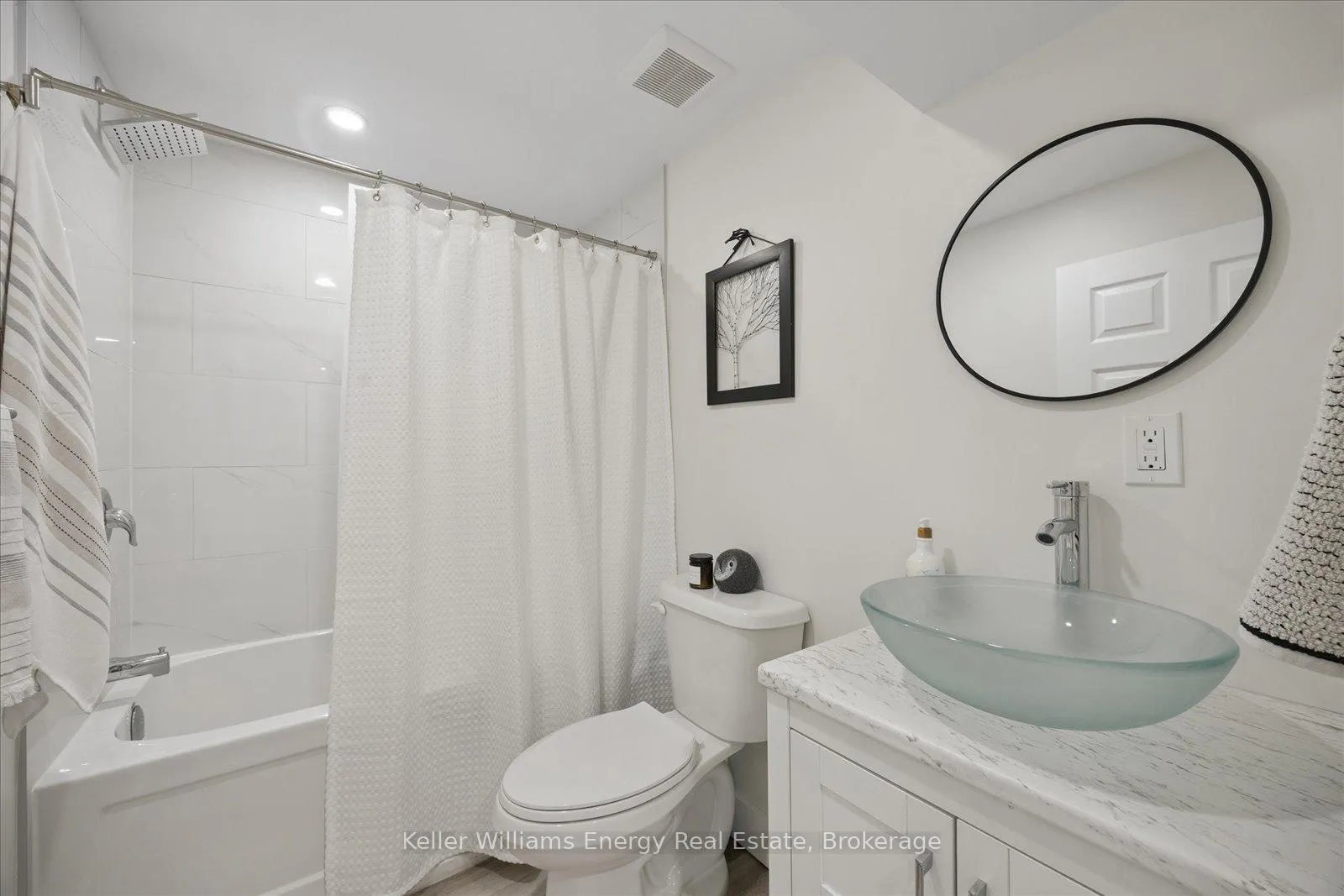 Photo 25 of 19 Ralston Drive, Port Hope — HOMEH