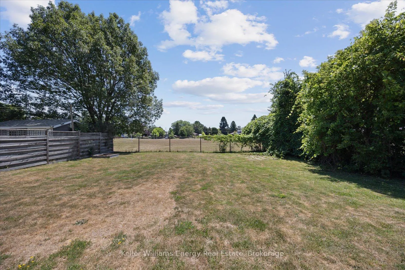 Photo 29 of 19 Ralston Drive, Port Hope — HOMEH