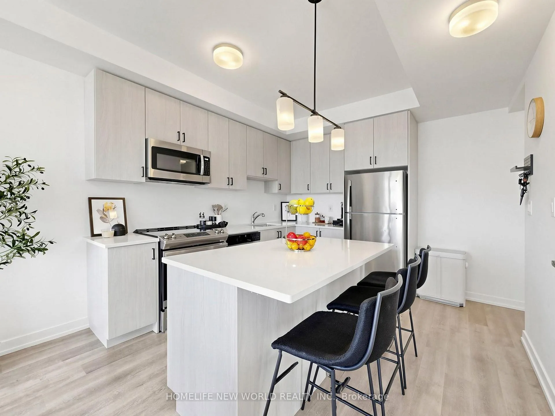Photo 8 of Unit 218, 2550 Castlegate Crossing, Pickering, Duffin Heights — HOMEH