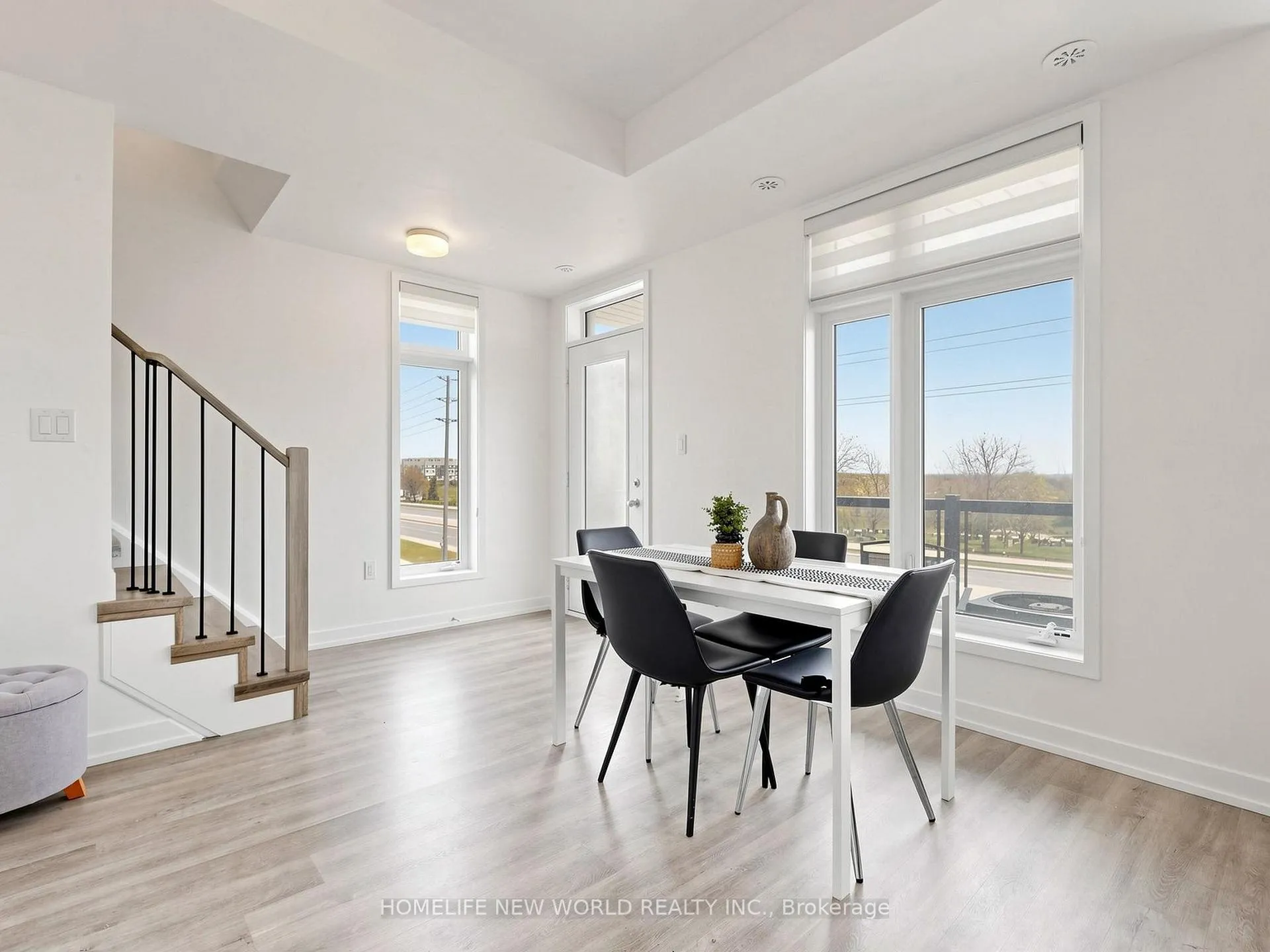 Photo 13 of Unit 218, 2550 Castlegate Crossing, Pickering, Duffin Heights — HOMEH