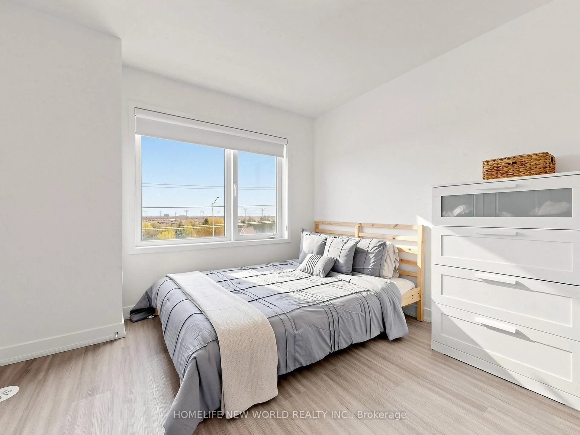 Photo 20 of Unit 218, 2550 Castlegate Crossing, Pickering, Duffin Heights — HOMEH
