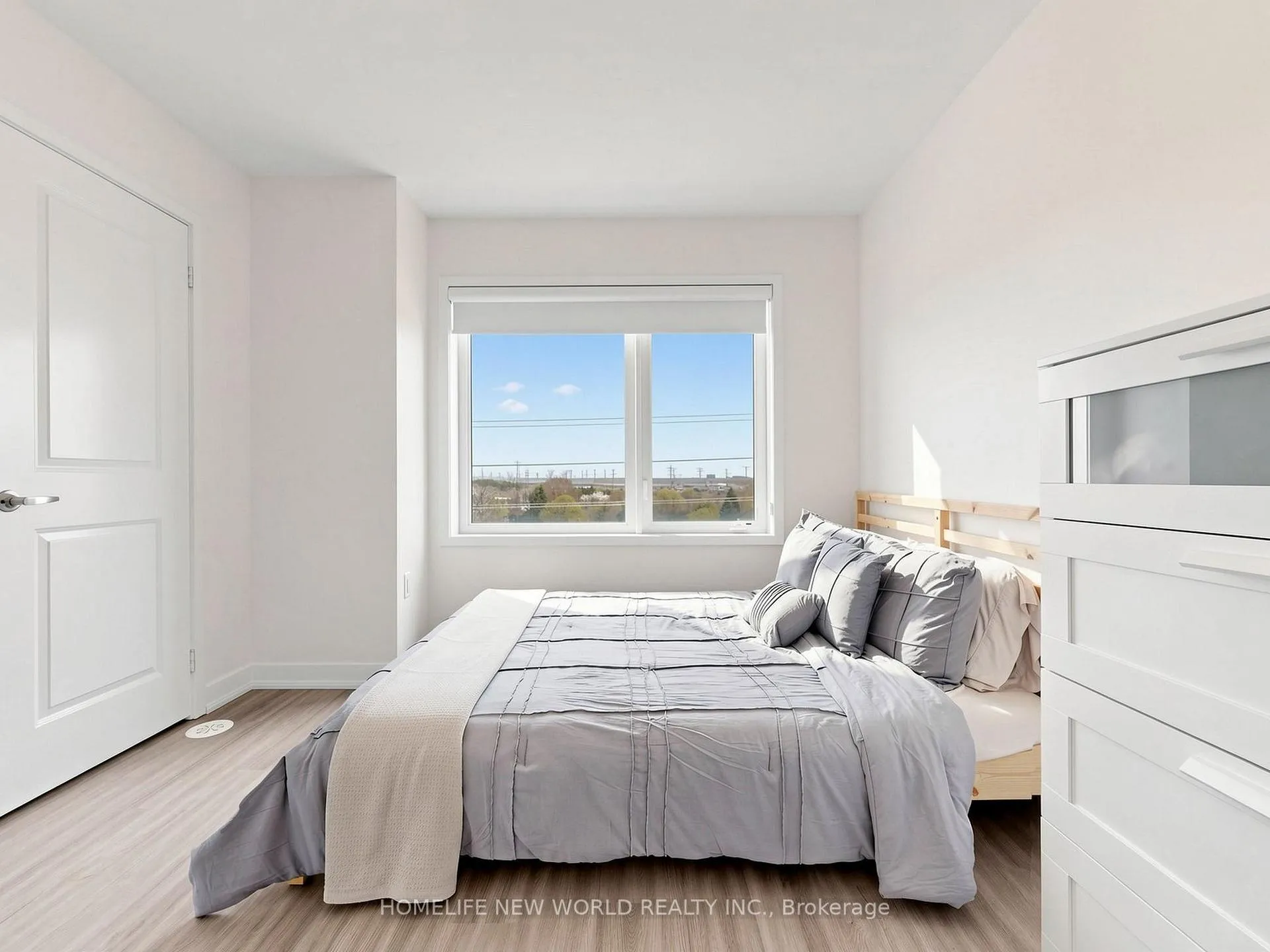 Photo 21 of Unit 218, 2550 Castlegate Crossing, Pickering, Duffin Heights — HOMEH