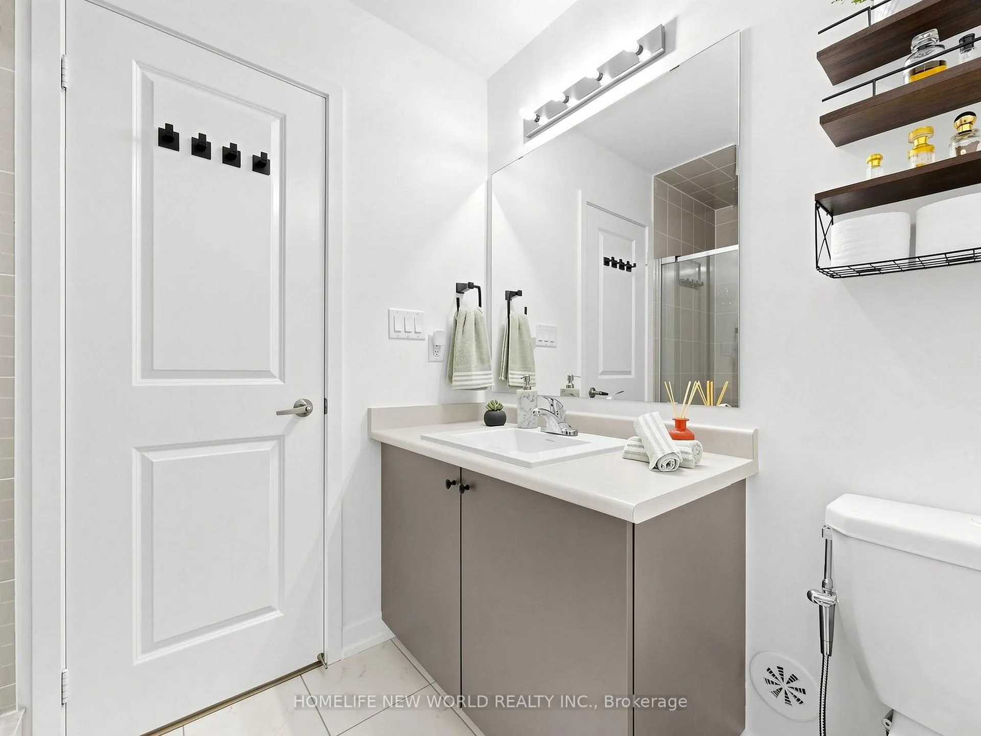 Photo 23 of Unit 218, 2550 Castlegate Crossing, Pickering, Duffin Heights — HOMEH