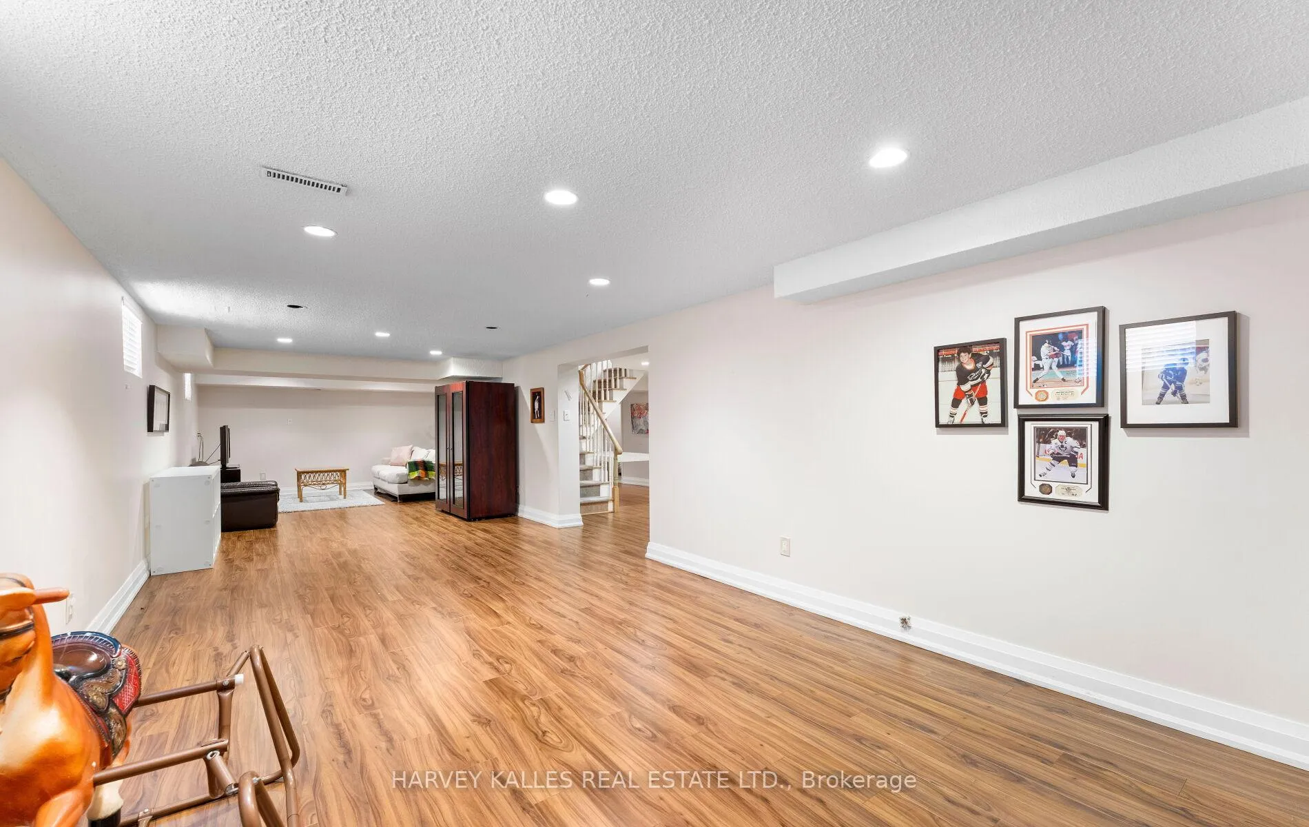 Photo 41 of 8 Granada Court, Markham, German Mills — HOMEH