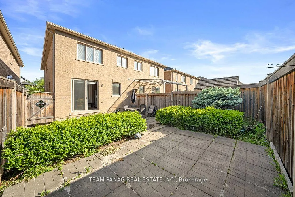 Photo 24 of 15 Vanderpool Crescent, Brampton, Bram East — HOMEH