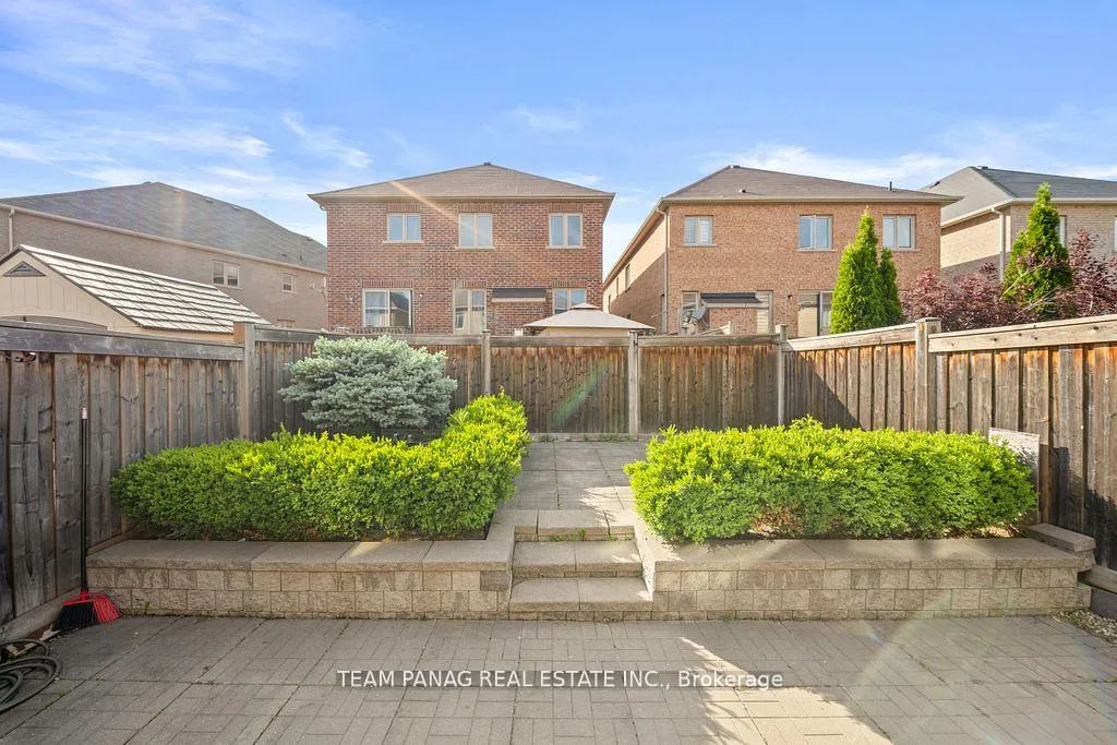 Photo 27 of 15 Vanderpool Crescent, Brampton, Bram East — HOMEH