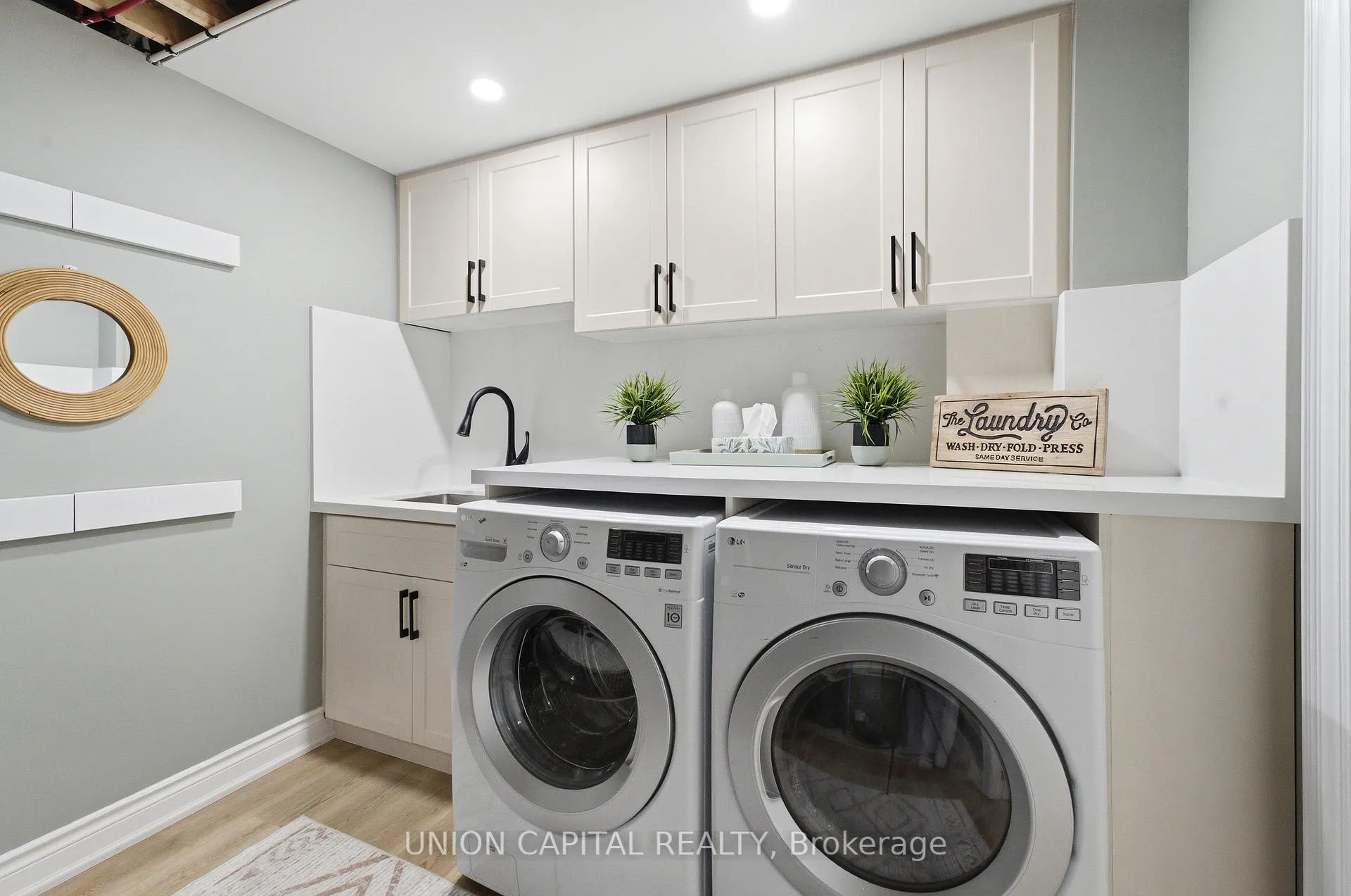 Photo 35 of 22 Delight Way, Whitby, Brooklin — HOMEH