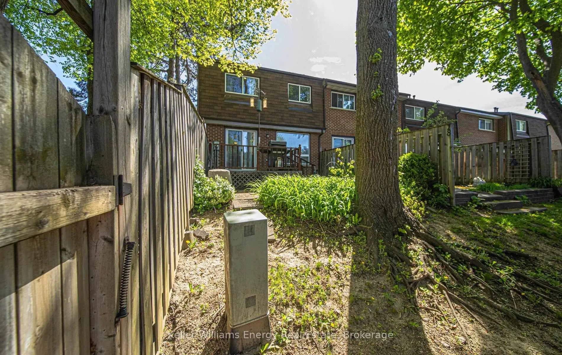 Photo 6 of Unit 18, 5 Michael Boulevard, Whitby, Lynde Creek — HOMEH