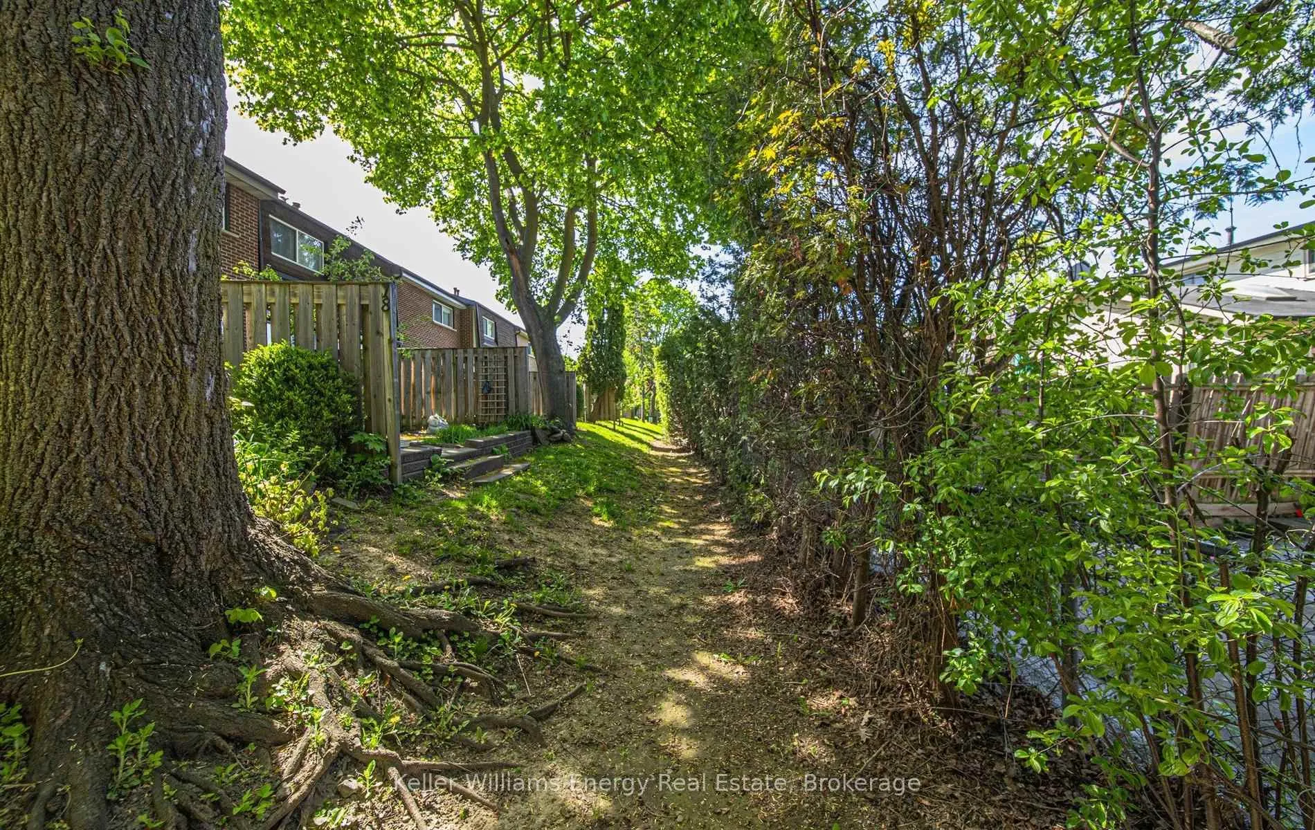 Photo 7 of Unit 18, 5 Michael Boulevard, Whitby, Lynde Creek — HOMEH