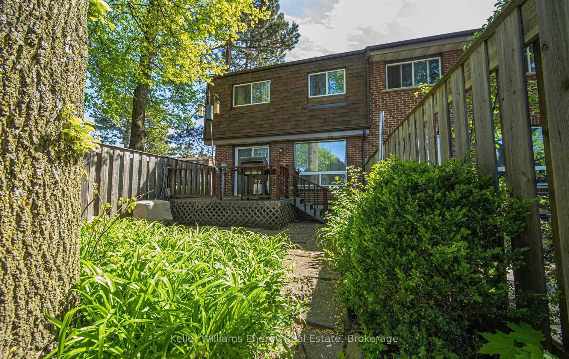Photo 8 of Unit 18, 5 Michael Boulevard, Whitby, Lynde Creek — HOMEH