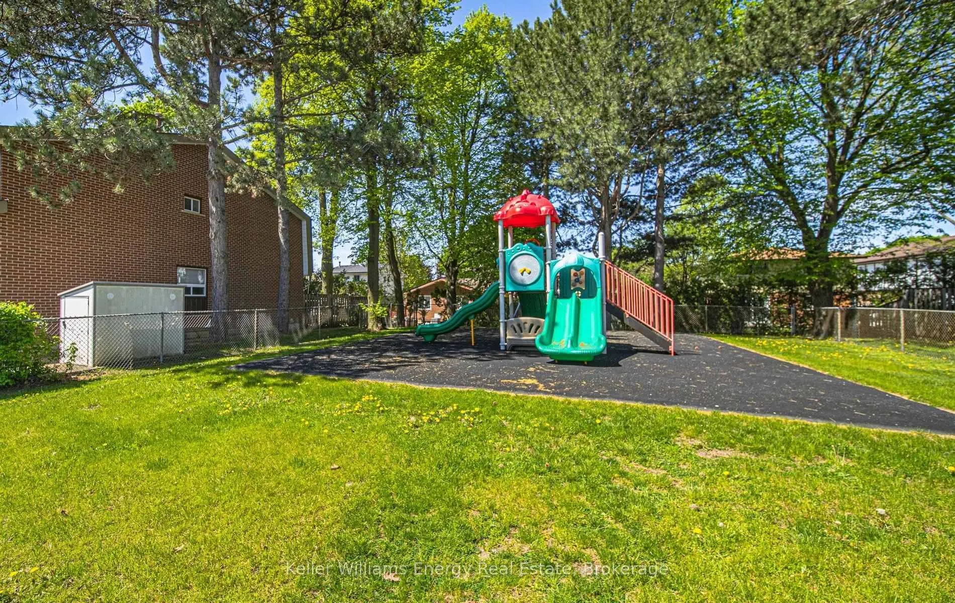 Photo 9 of Unit 18, 5 Michael Boulevard, Whitby, Lynde Creek — HOMEH